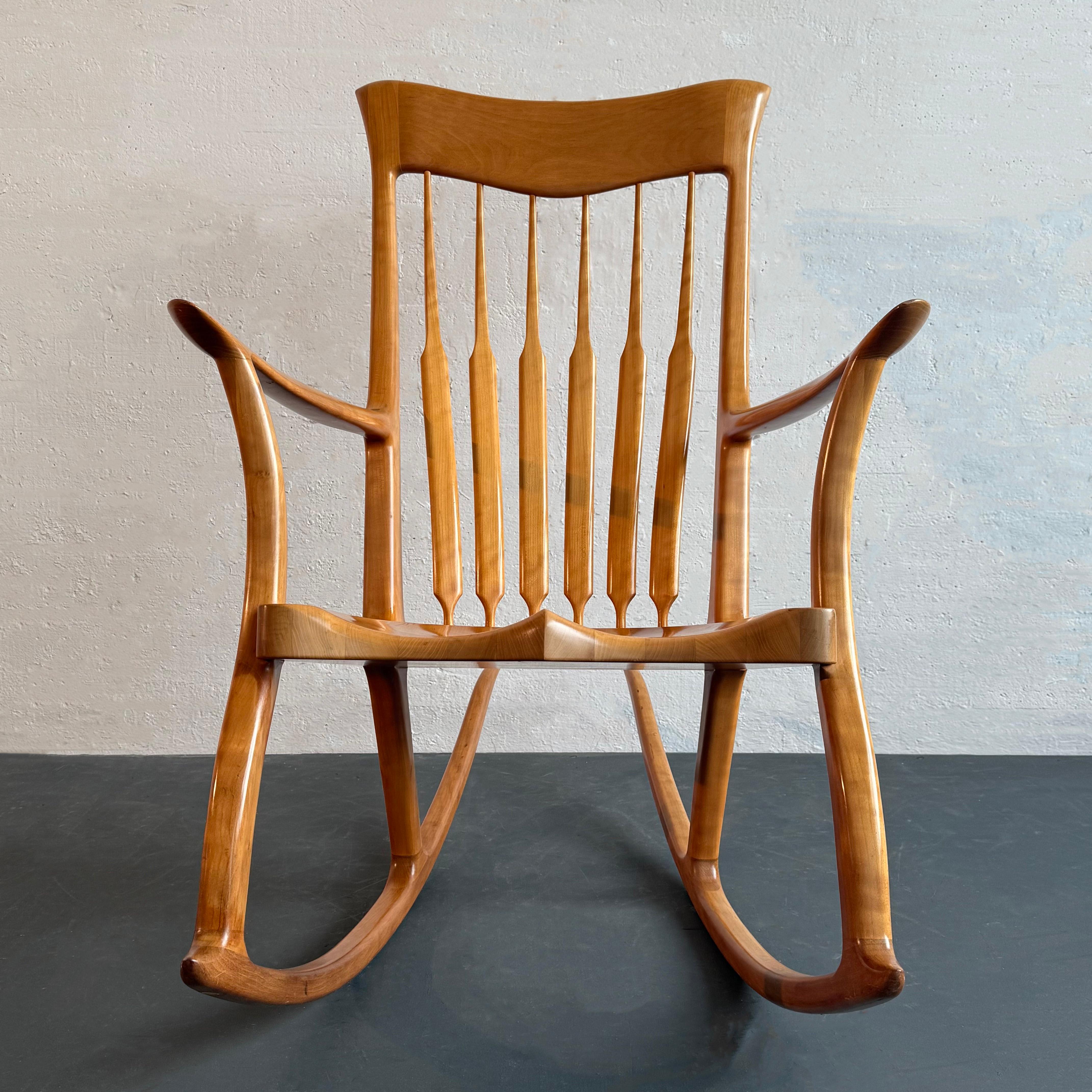 Chaise à bascule artisanale dans le style de Sam Maloof en vente 2