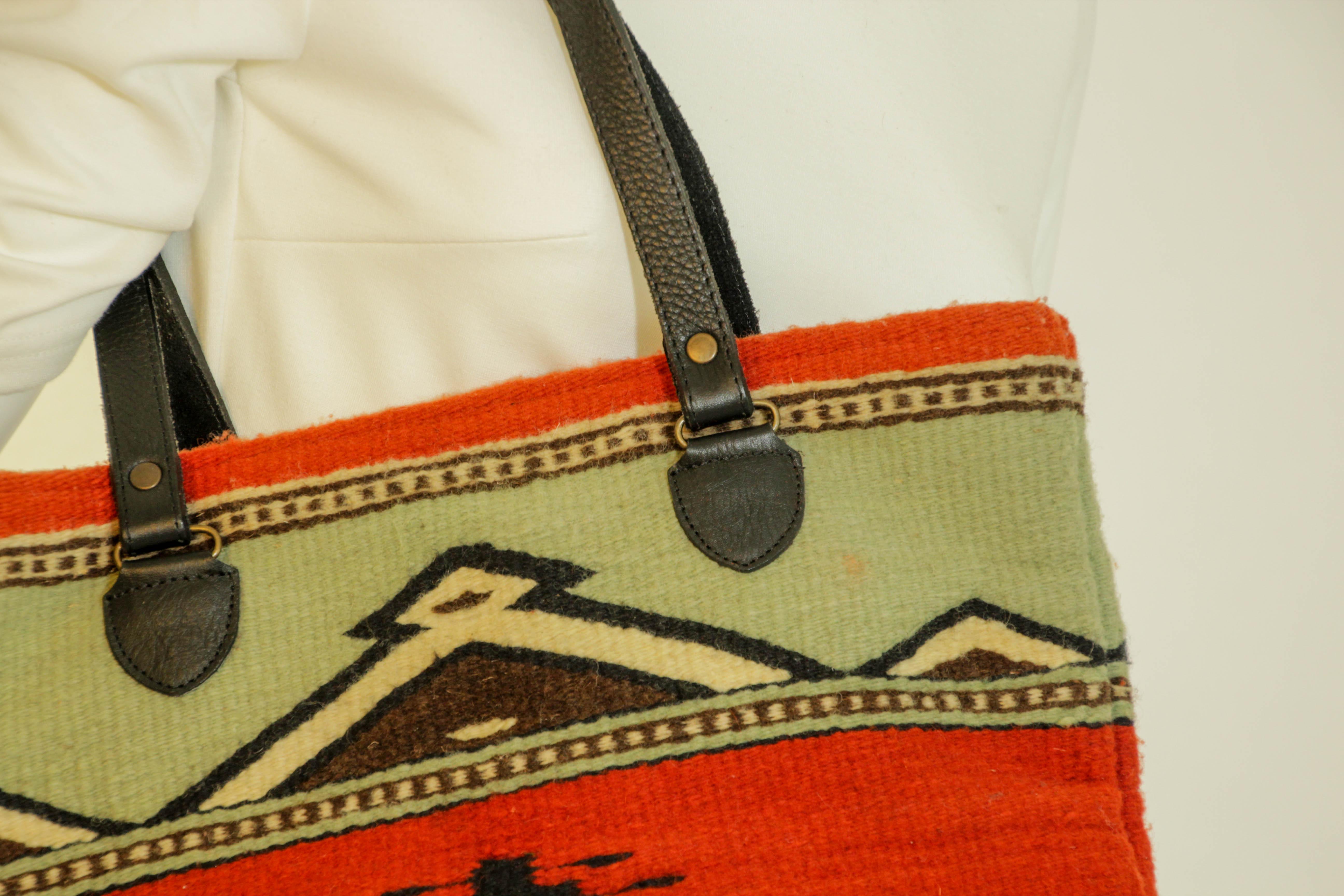 South Western Wool Tote MZ Adobe and Azul Shoulder Bag In Good Condition For Sale In North Hollywood, CA