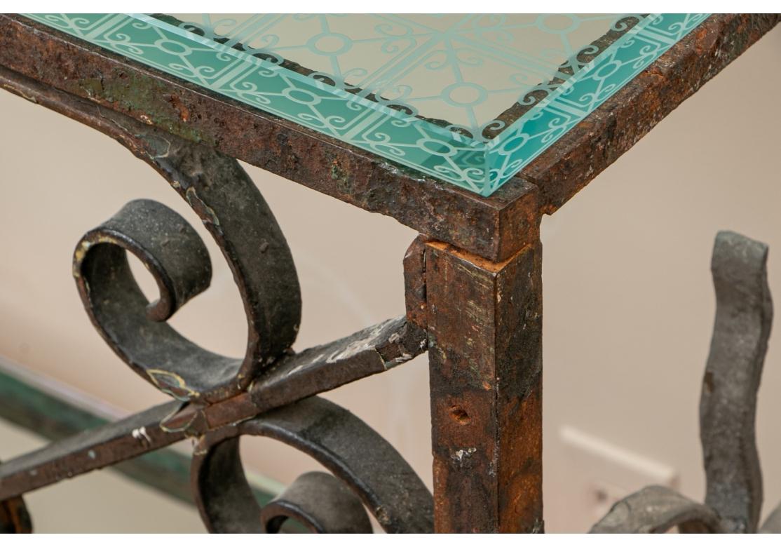Table console en fer forgé et en verre fabriquée artisanalement en vente 5