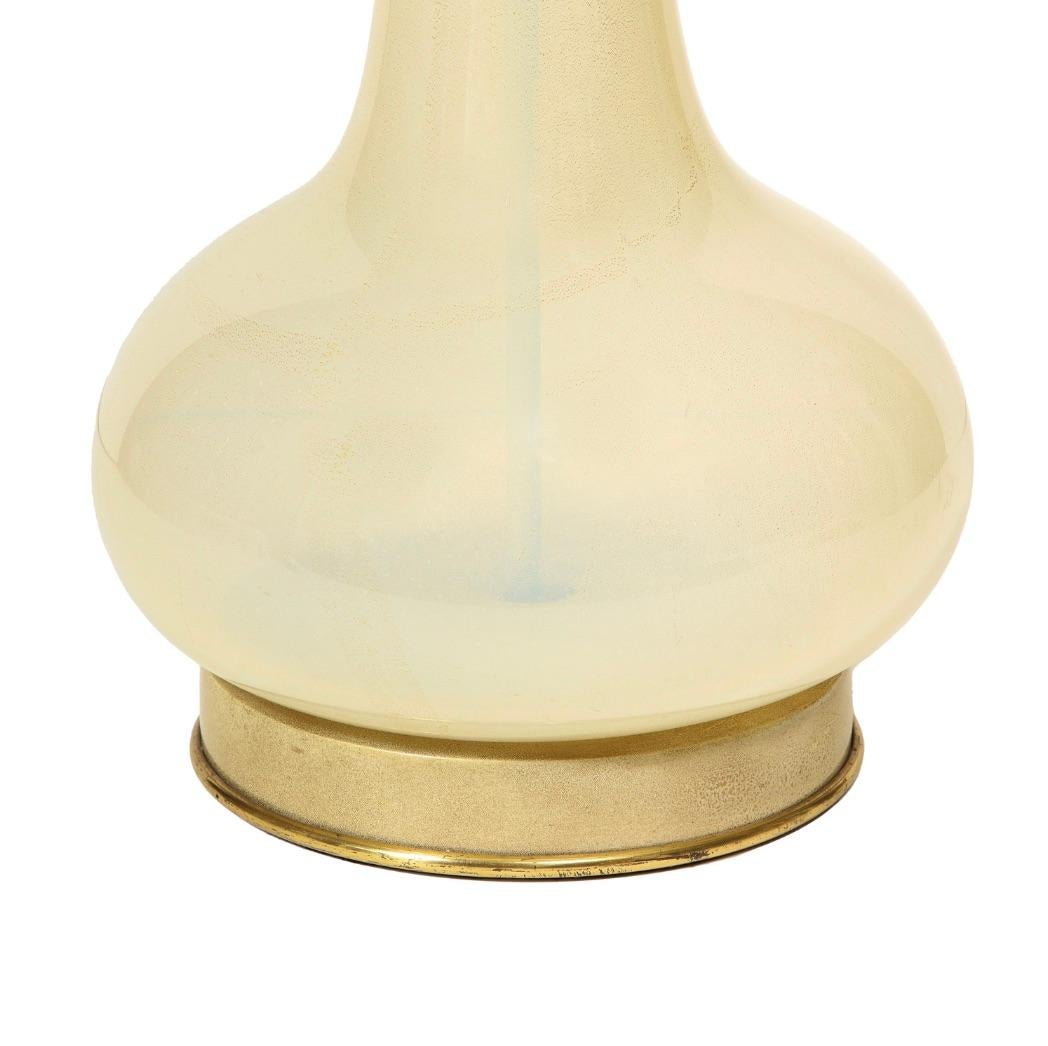 Artisan Murano Grünes Opalglas Tischlampe 1960s (Muranoglas) im Angebot