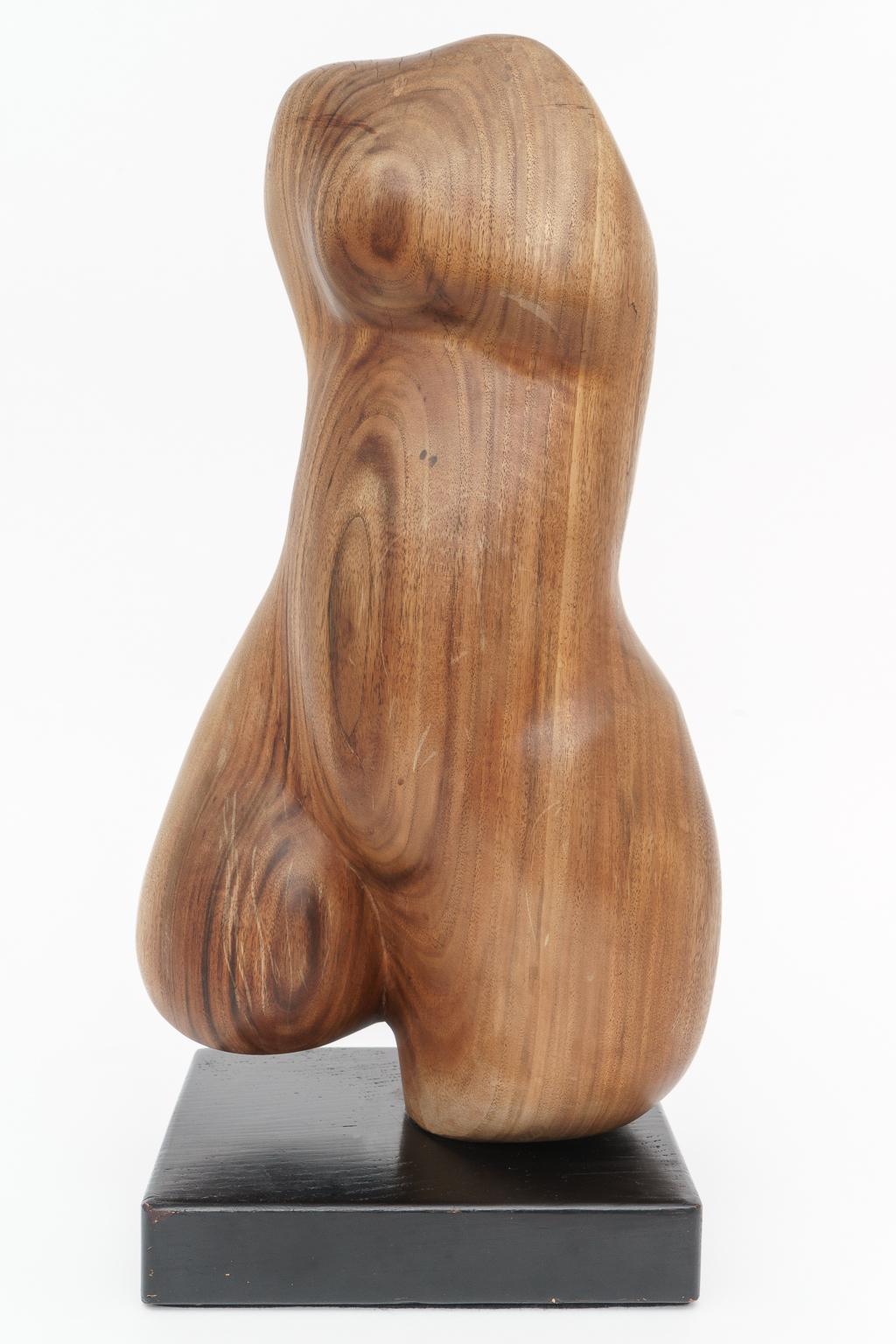 This stylish American Mid-Century Modern sculpture was acquired from a Palm Beach estate and was created by R. N. Hurst and is signed and dated by the sculptor.

Note: See image #6 for signature and date.

Note: Base dimensions are 8.25