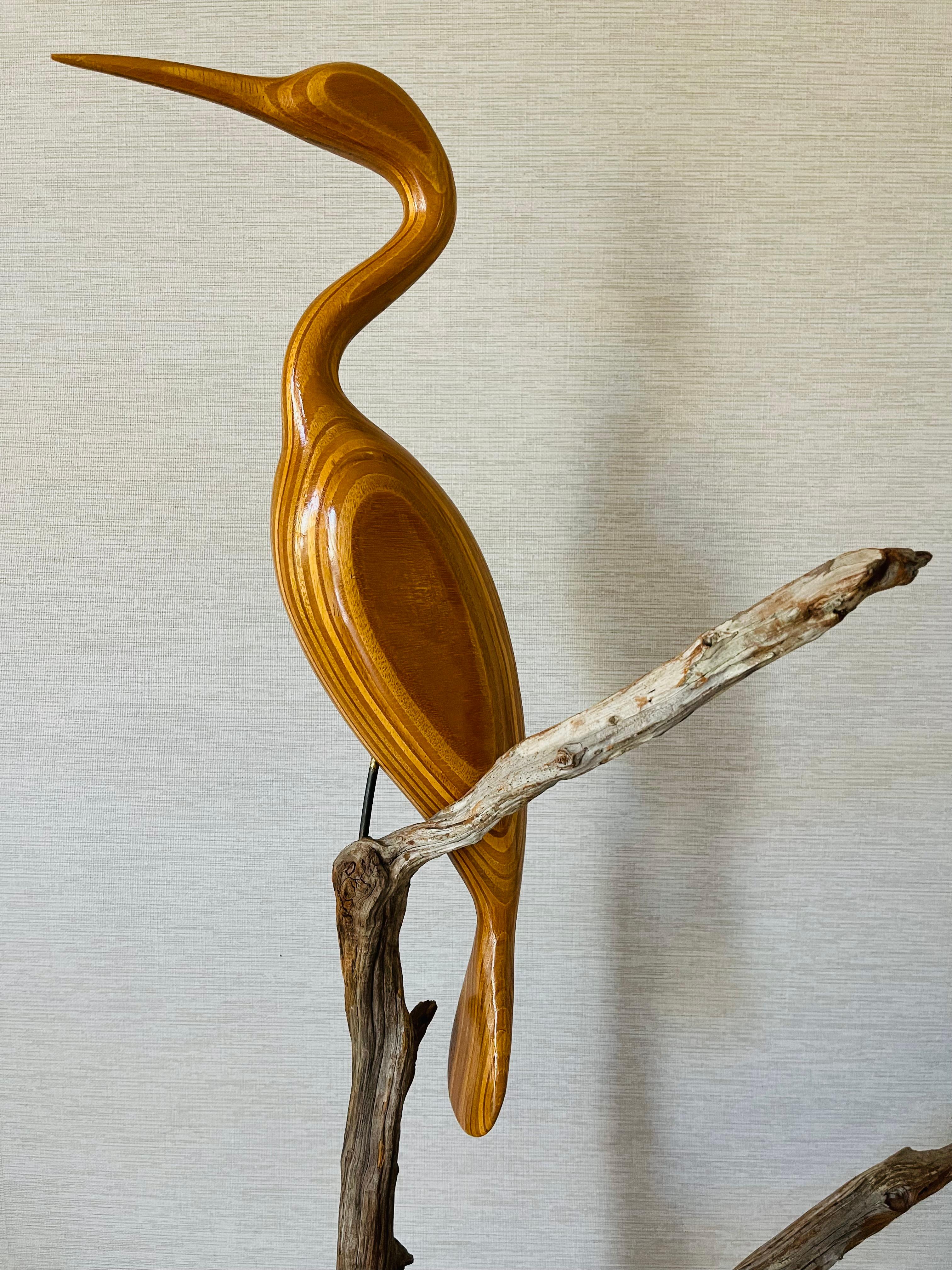 Escultura de Garza de Madera de Olivo Artesana Moderna Ecológica Madera frutal en venta