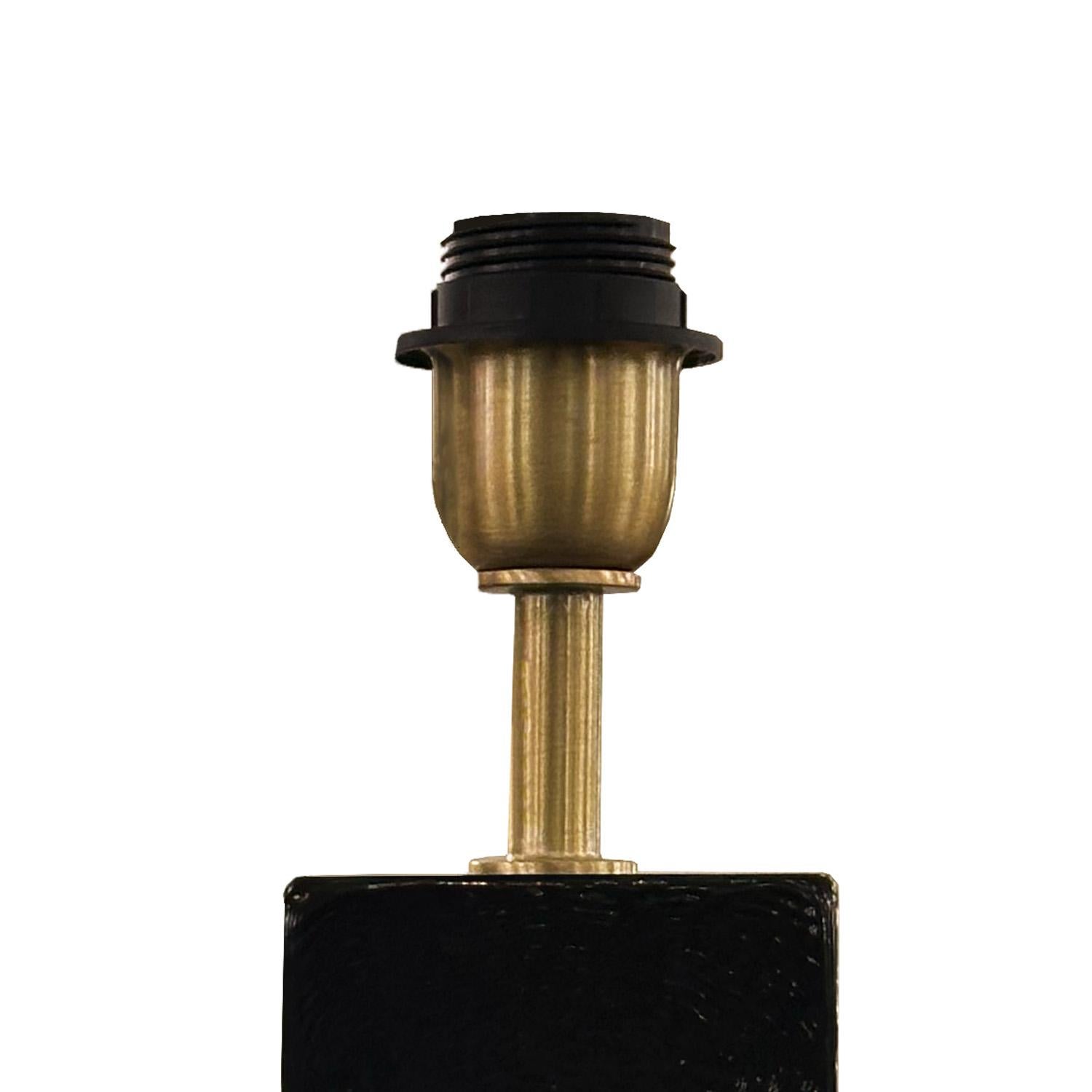 italien Paire de lampes de table cubiques en verre de Murano noir et transparent en vente