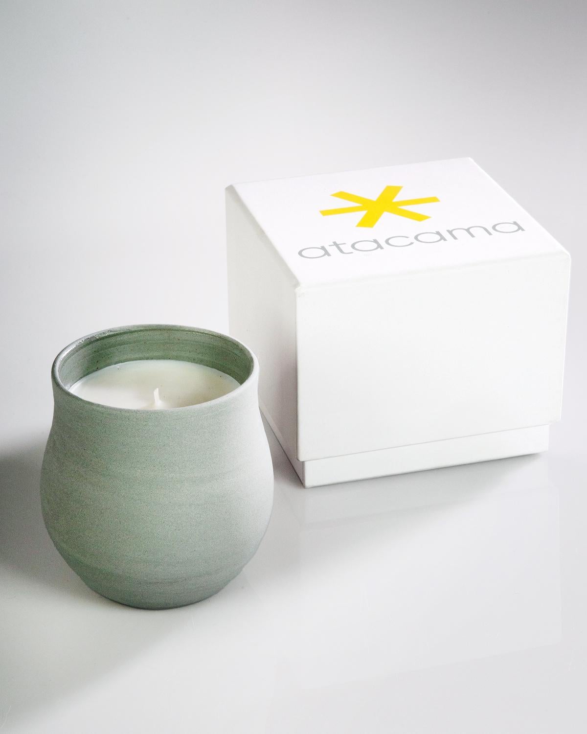 An organic modern candle to brighten your home
A bright scented candle to elevate your space. These costal handmade scented candles are perfect on your nightstand by your bed or on your coffee table in the living room. Their organic modern handmade