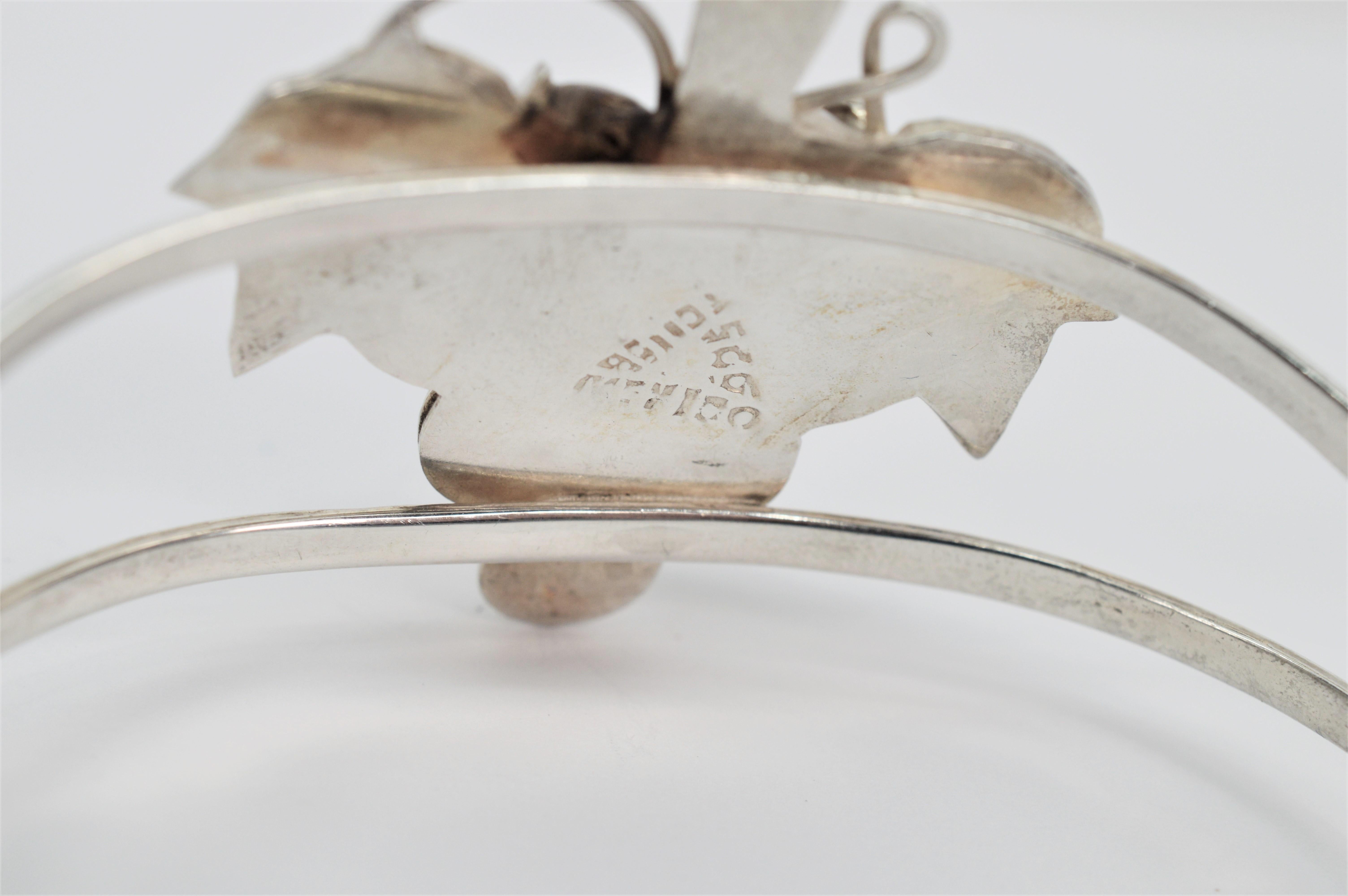 Artisan Sculptured Sterling Silver Grapevine Cuff Bracelet  In Good Condition For Sale In Mount Kisco, NY
