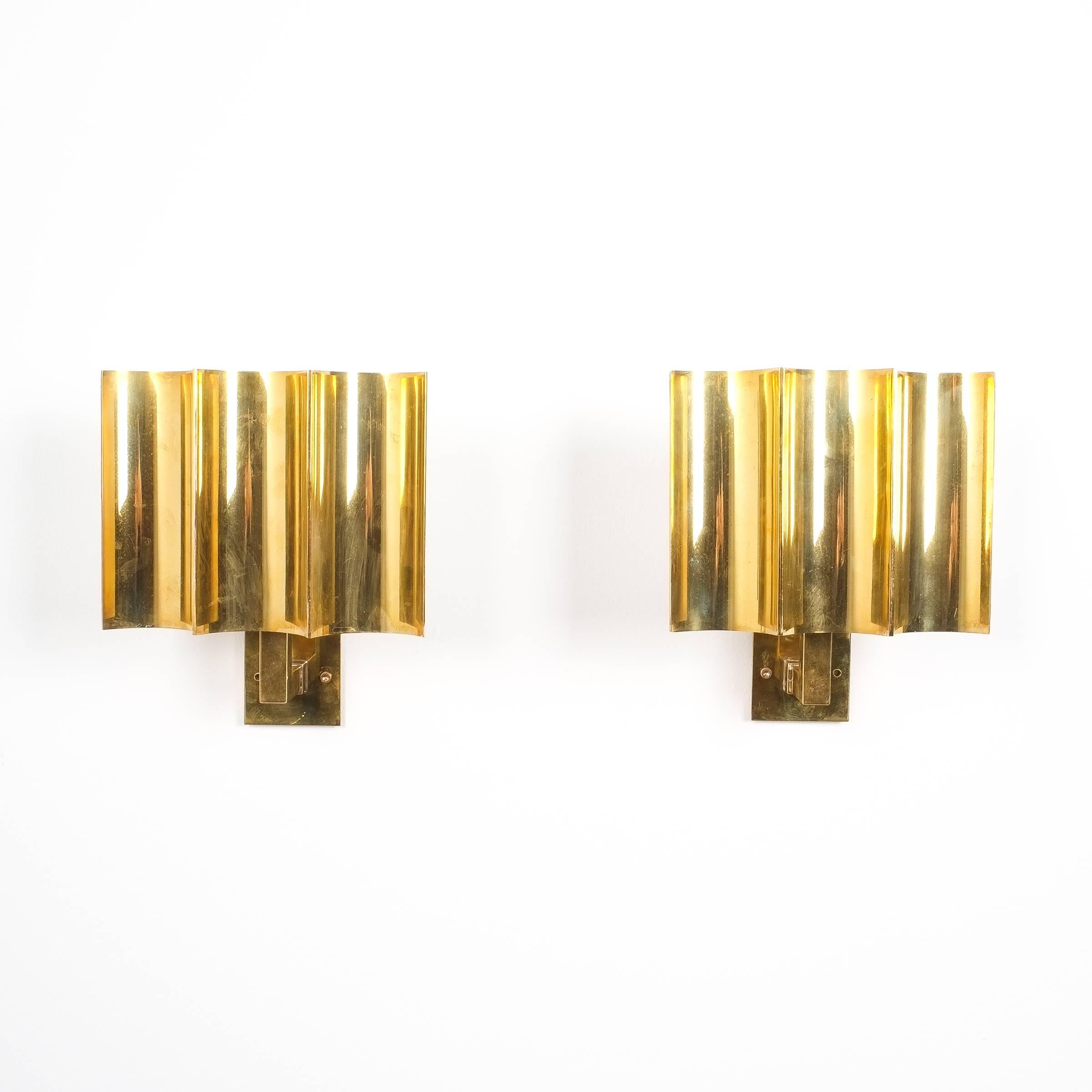 Polished Artisan Solid Brass Wall Lamps Sconces Art Deco Style, France, 1950 For Sale