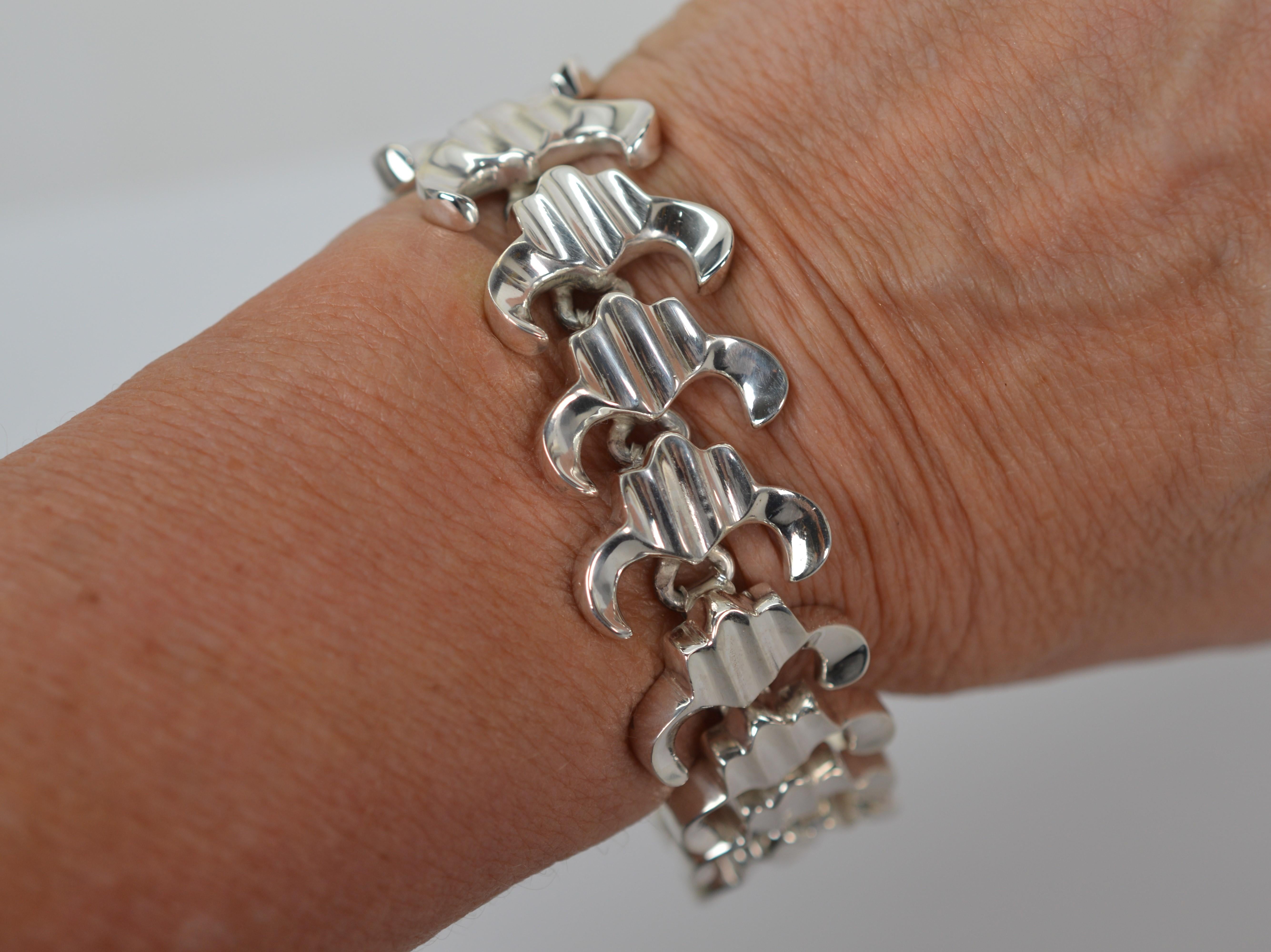 Artisan Sterling Silver Link Triangular Bib Necklace w Matching Bracelet For Sale 5