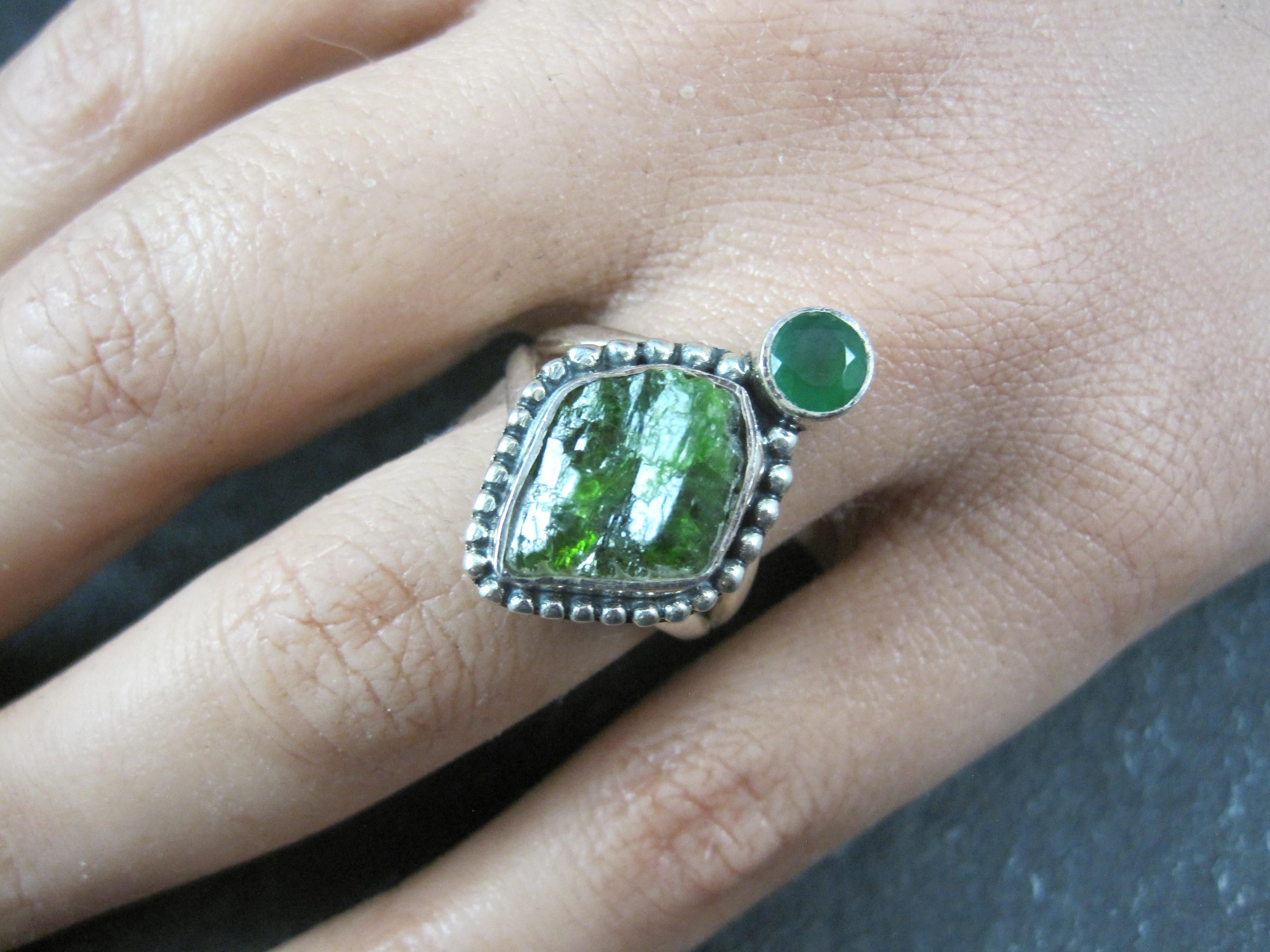 Bague Artisan en Argent Sterling Moldavite & Chrysoprase Taille 7 en vente 3