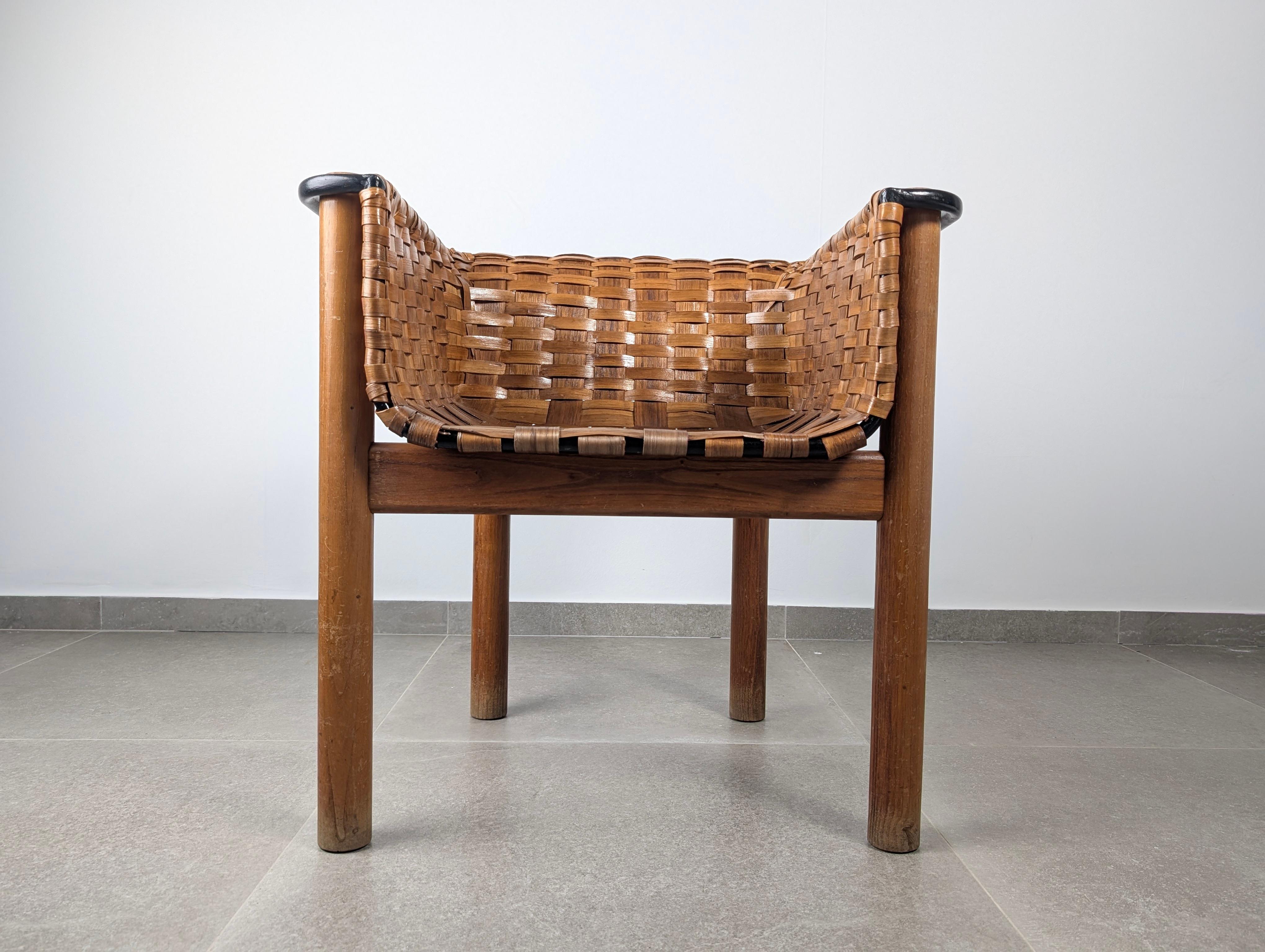 Spanish Artisan Woven Chestnut Chair by Longinos, National Craft Award, Spain 1980s For Sale