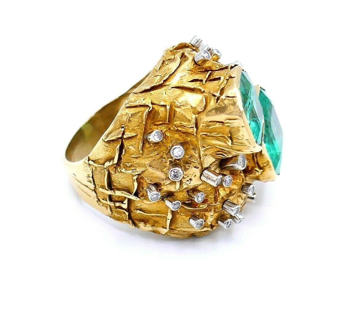 Women's or Men's Artisan Yellow Gold Emerald Diamond Cocktail Ring GIA