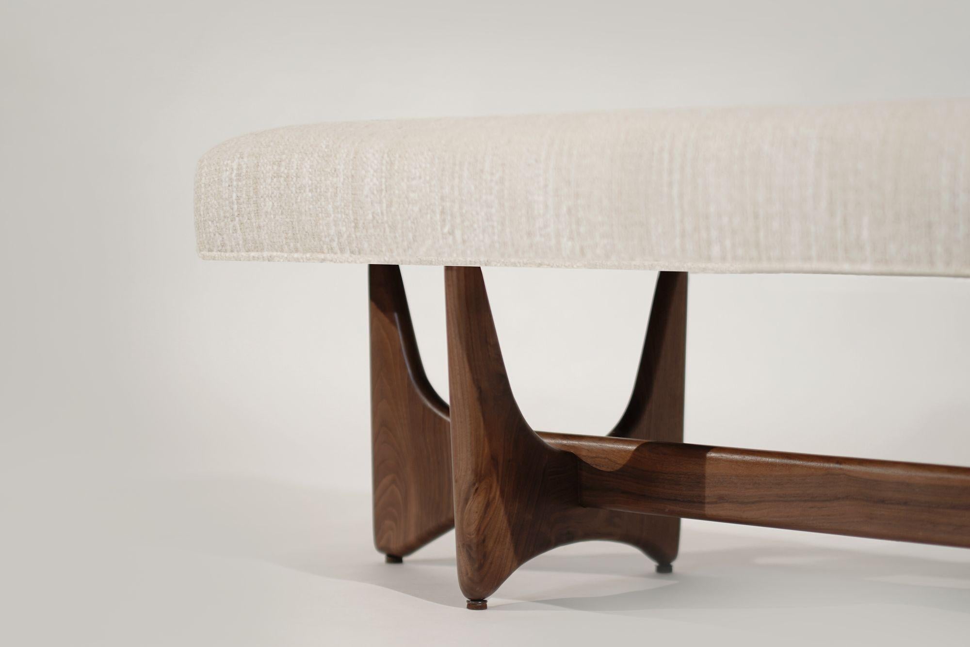 Banc artisanal en noyer naturel en vente 2