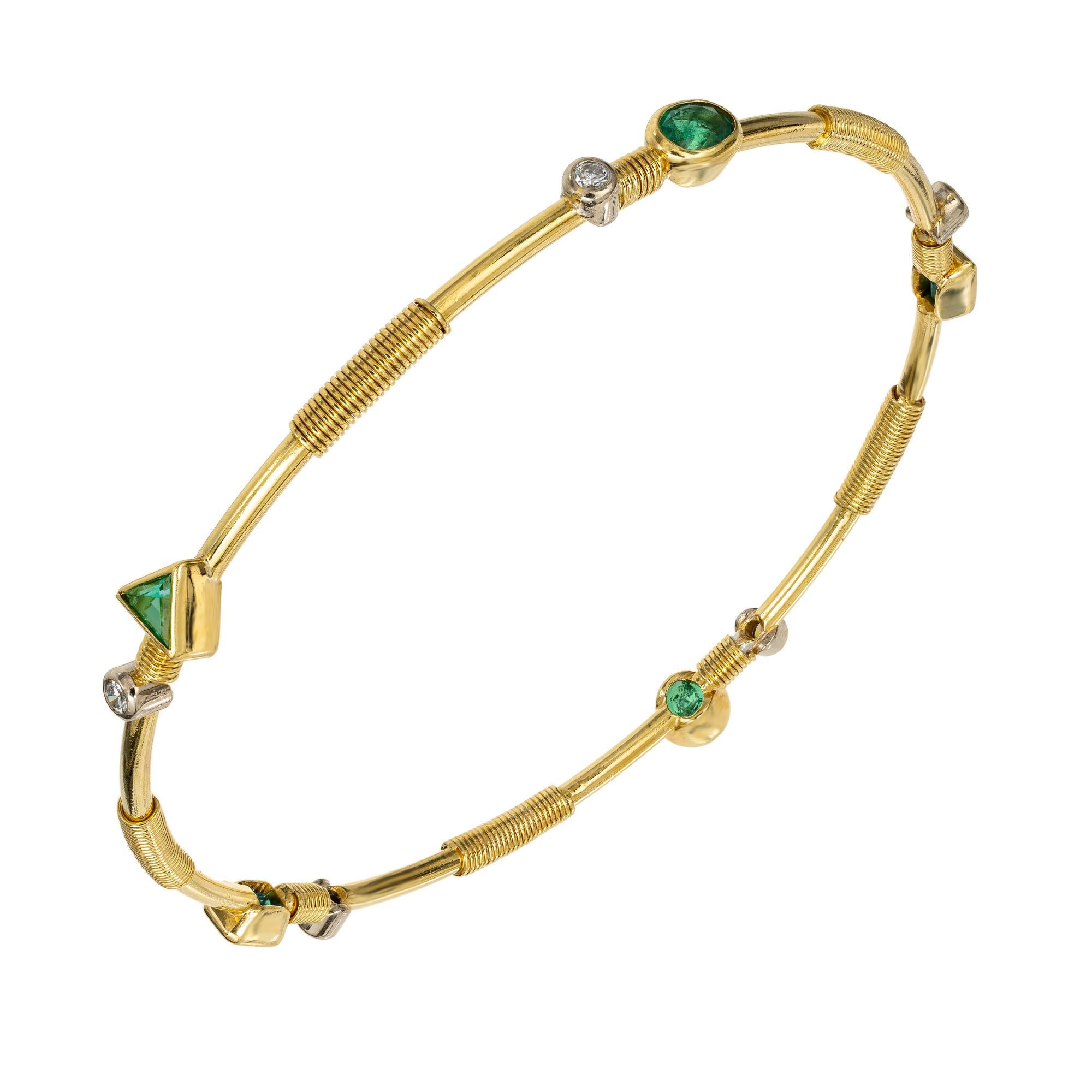 Emerald Cut Artisanal Emerald Diamond Yellow Gold Bangle Bracelet  For Sale