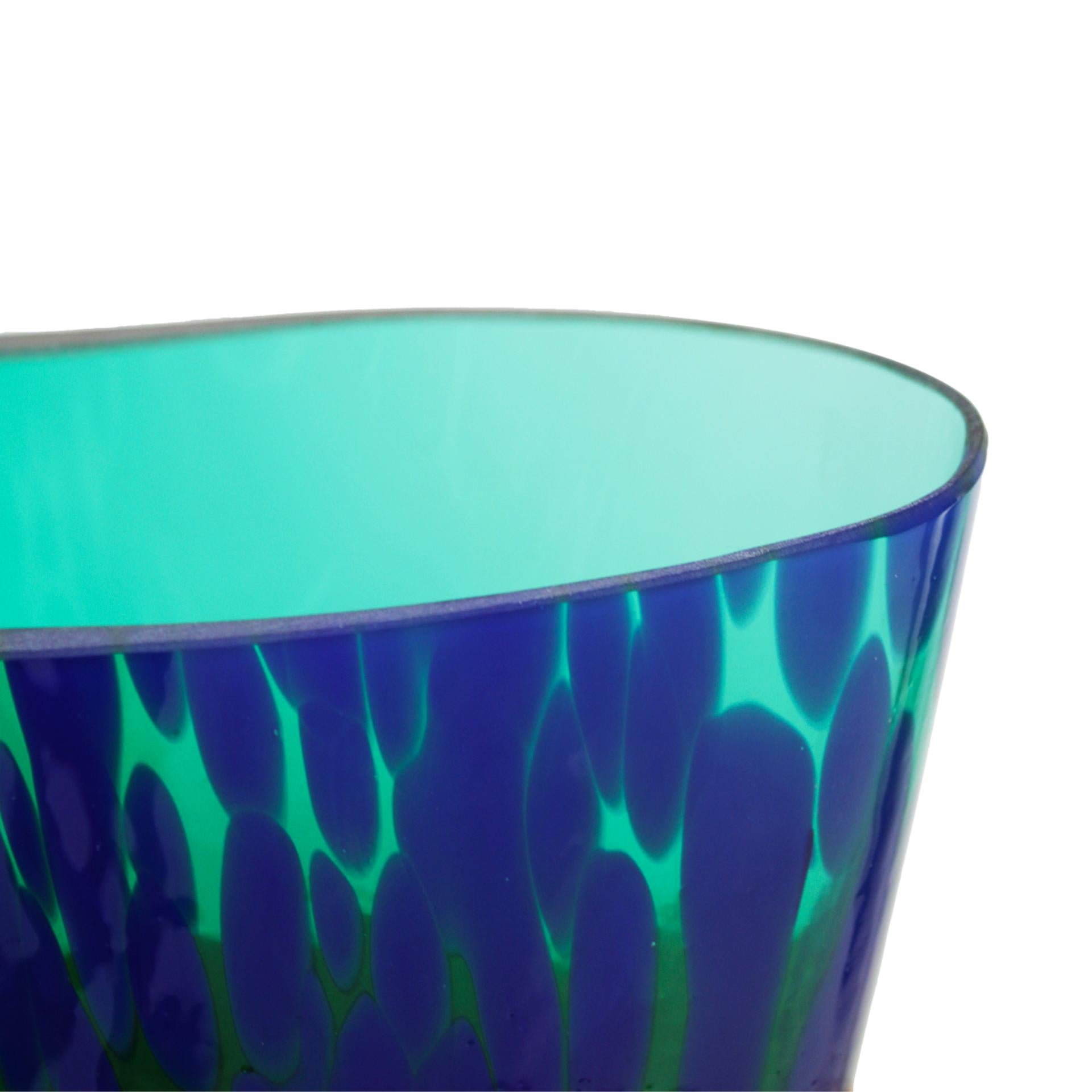 Kunsthandwerkliche Vase aus grünem Muranoglas, 1970er Jahre Italienisches Design im Angebot 4