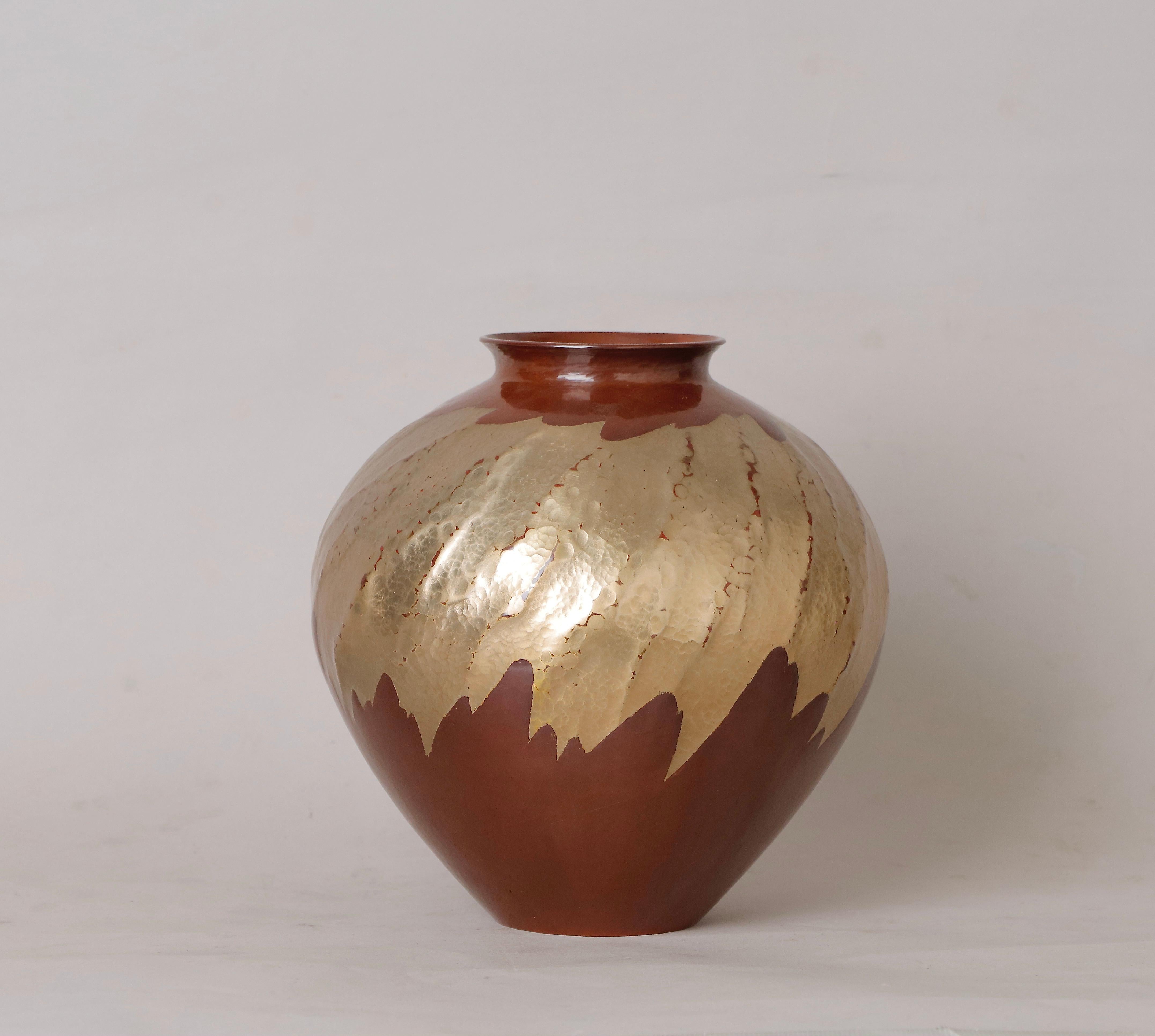 Japanese Artisanal Hand-Hammered Copper Vase by Renowned Gyokusendo