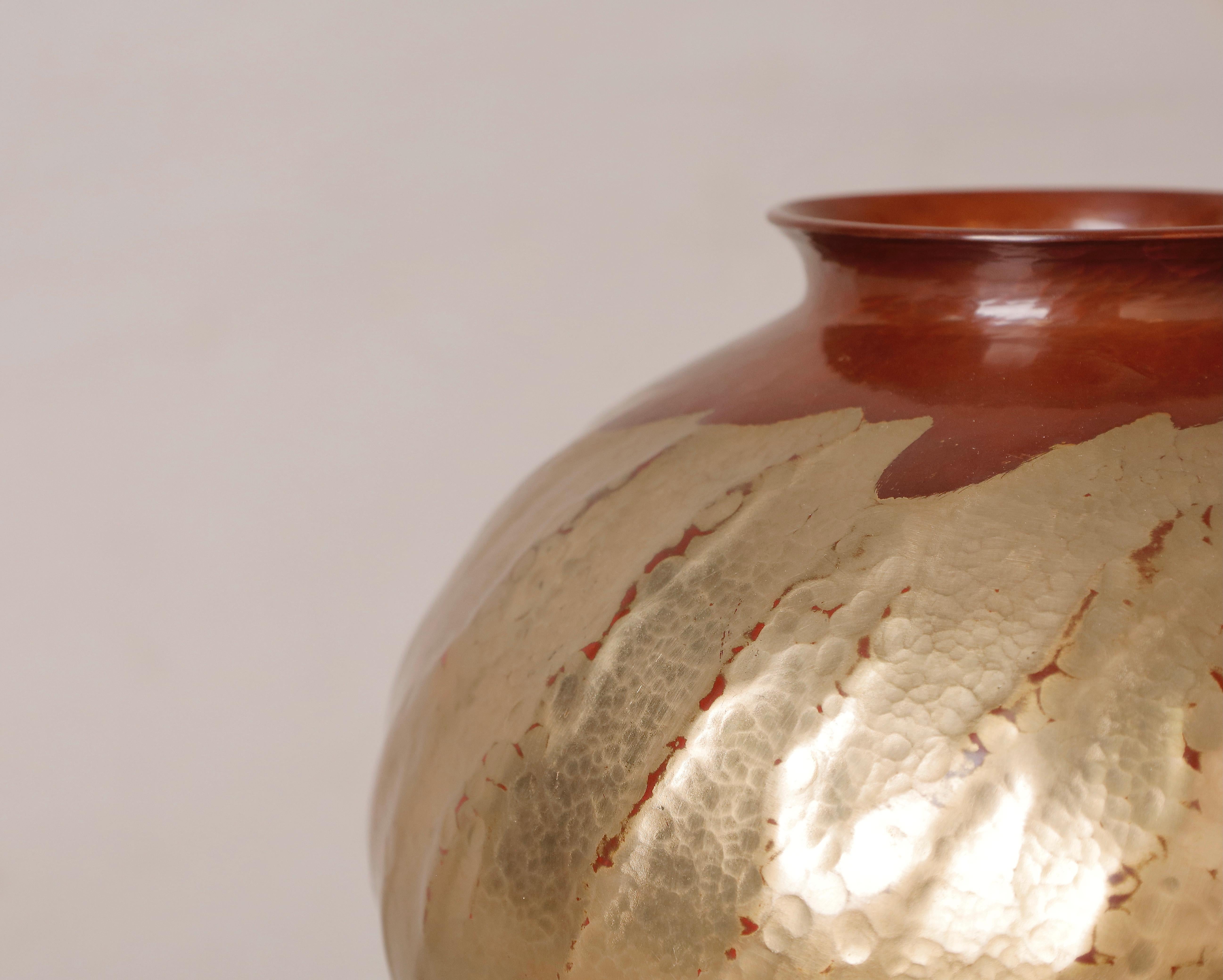 Artisanal Hand-Hammered Copper Vase by Renowned Gyokusendo 1