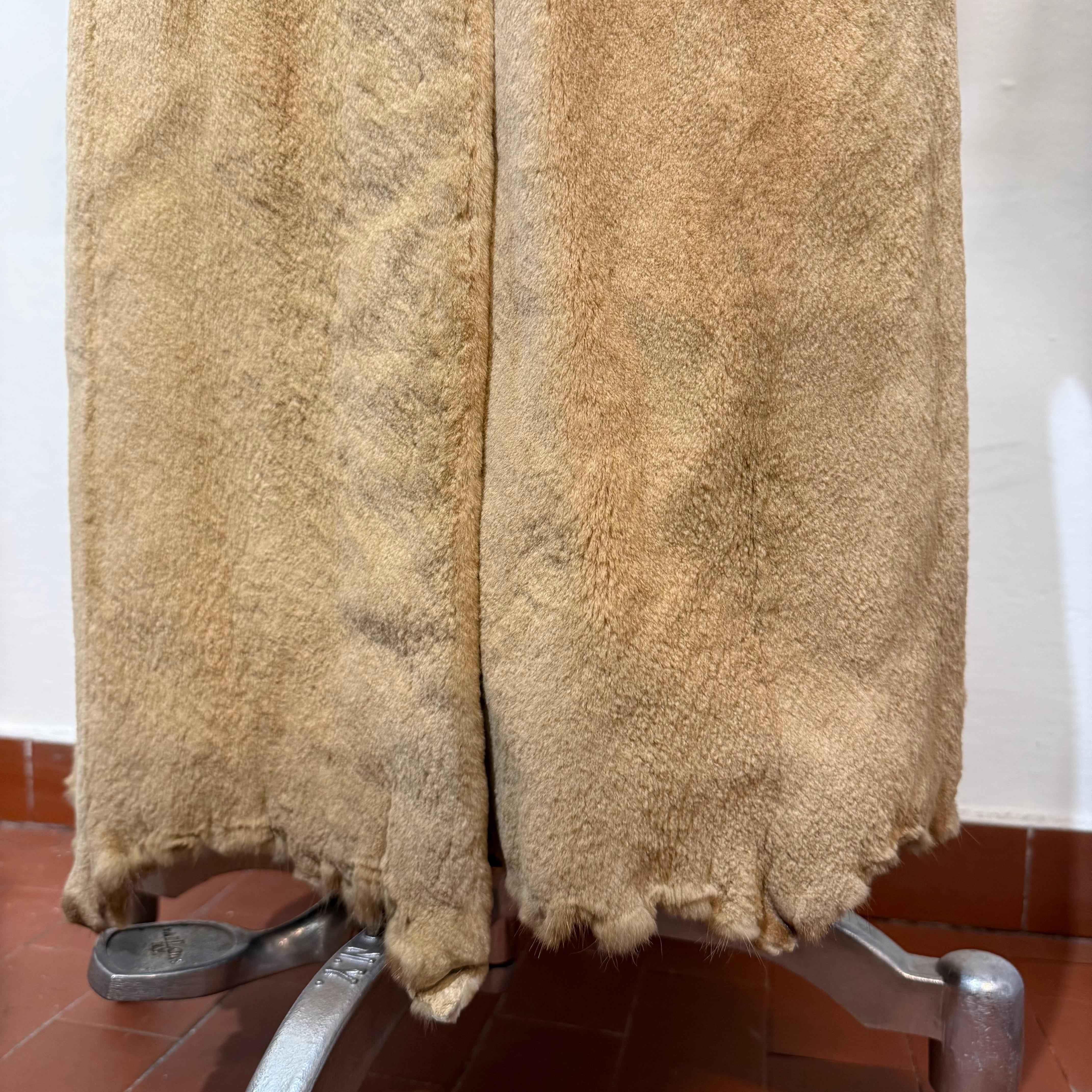 Artisanal Honey Shaved Mink Fur Coat M in vendita 1