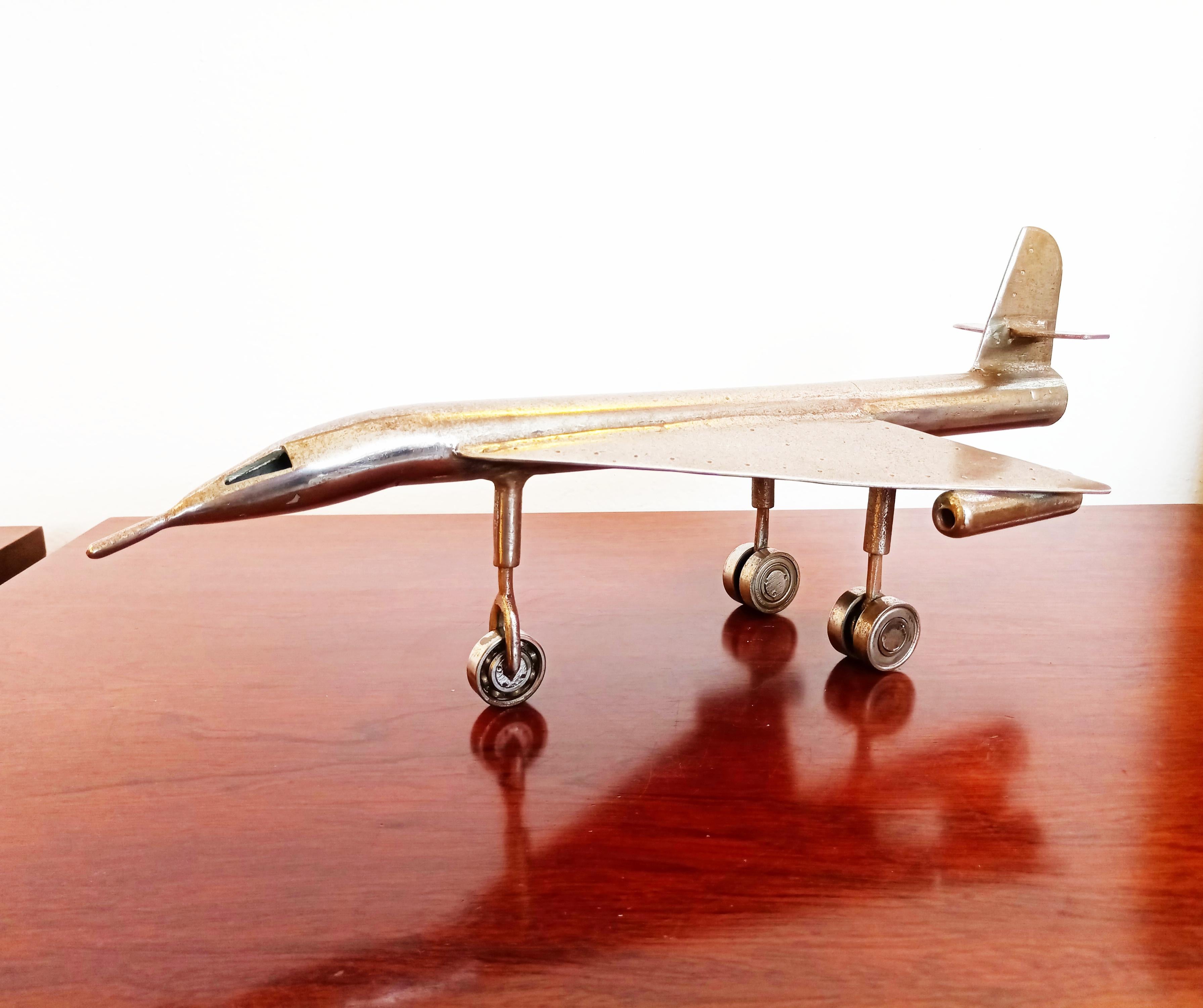 Rare and beautiful artisanal metal concorde manufactured in France in 1970s. 
In very good vintage condition.
