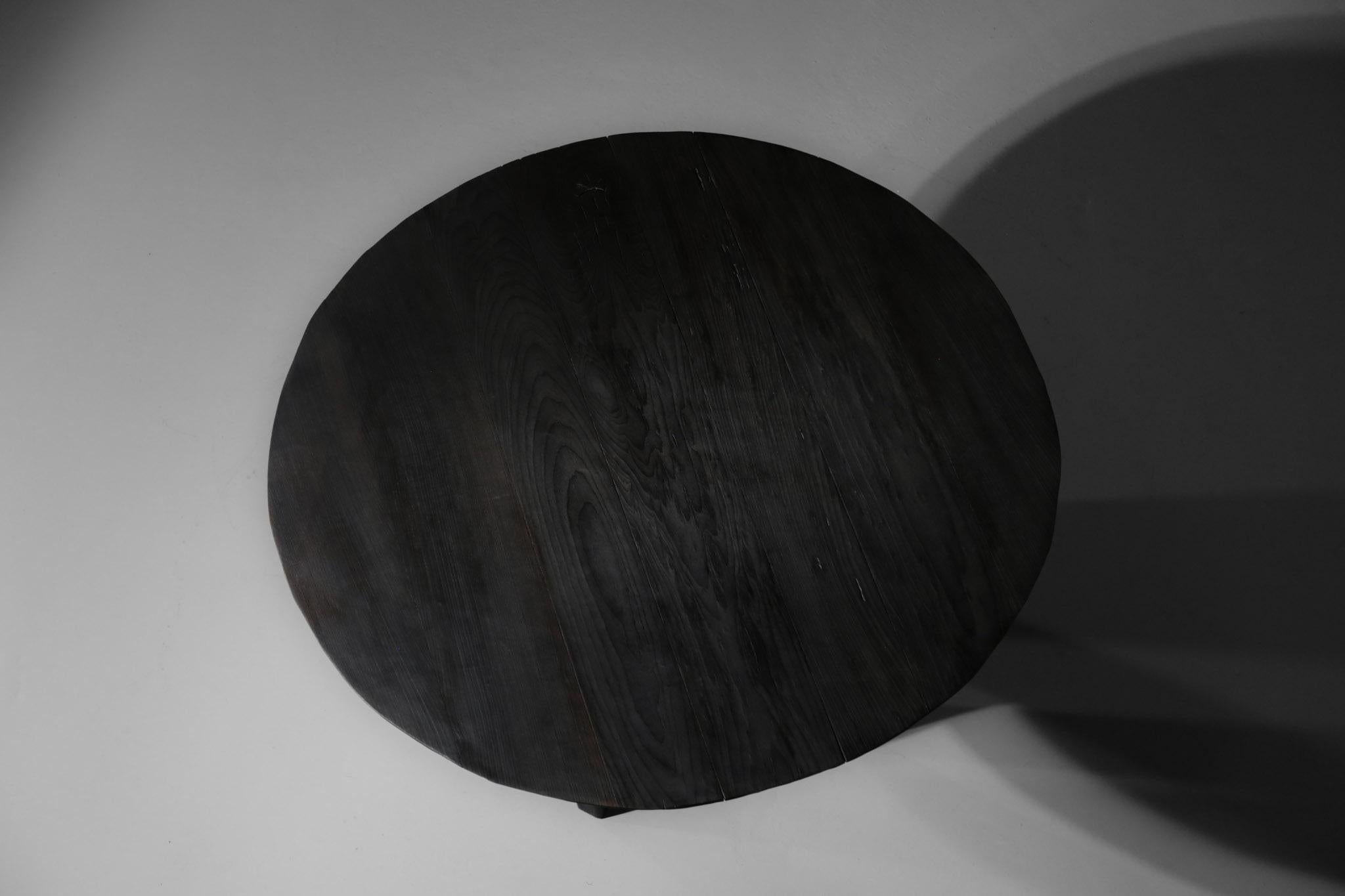 Contemporary Artisanal Round Table by Vincent Vincent Model 80/20 in Burnt Wood For Sale