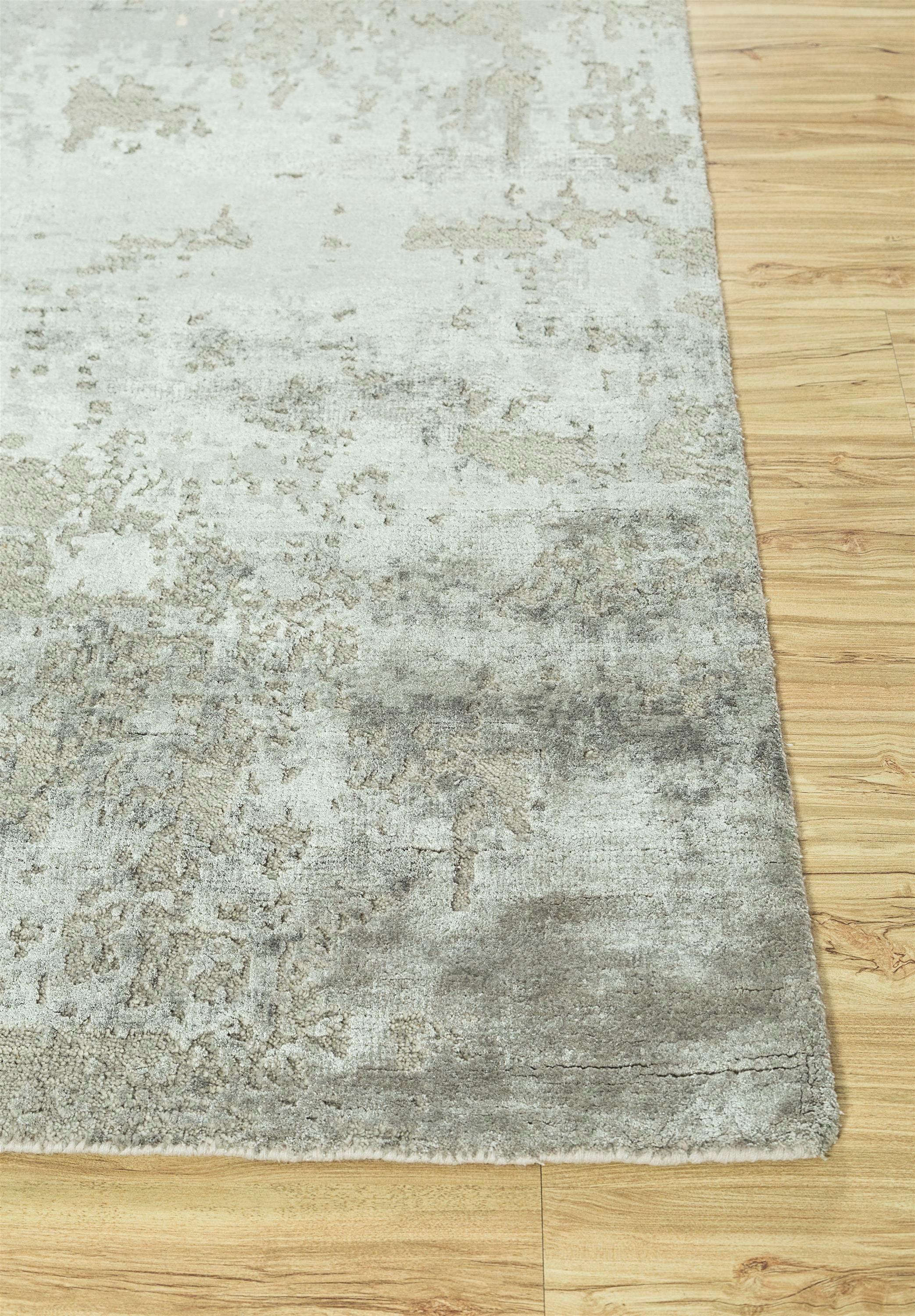 Modern Artisanal Serenity Antique White & Soft Gray 240x300 cm Handknotted Rug For Sale