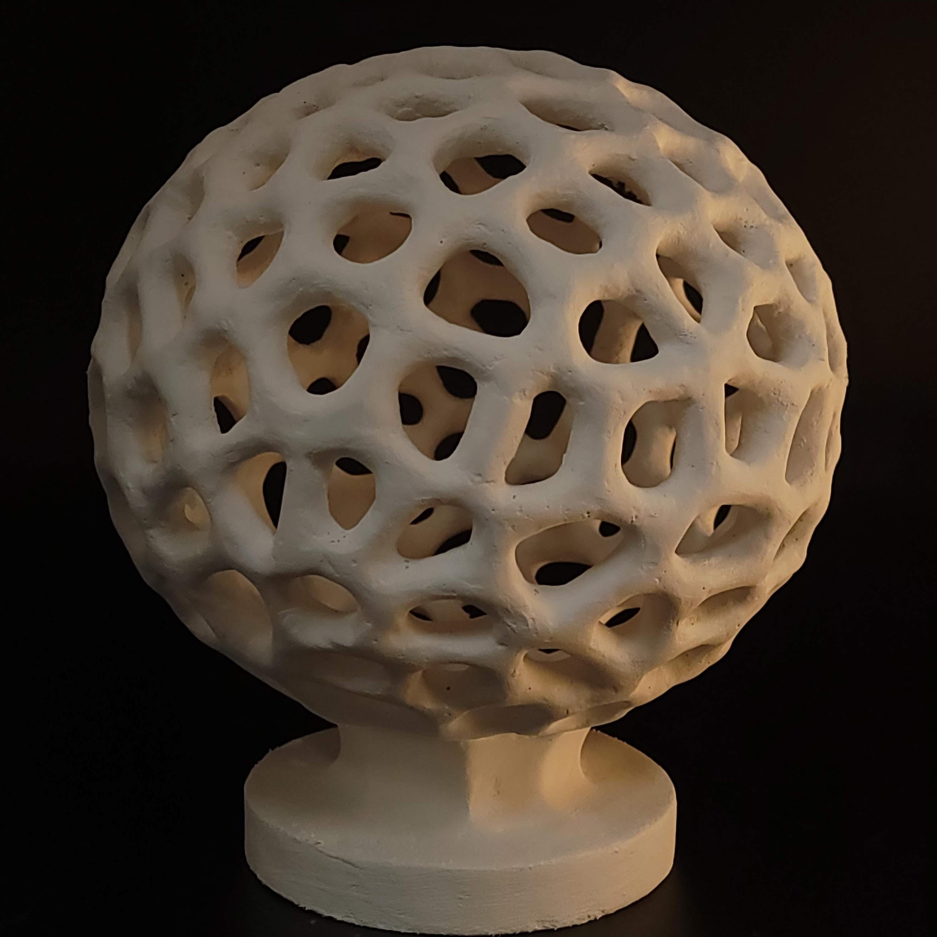 Américain Lampe de table artisanale Voronoi Sphere Ambient en vente