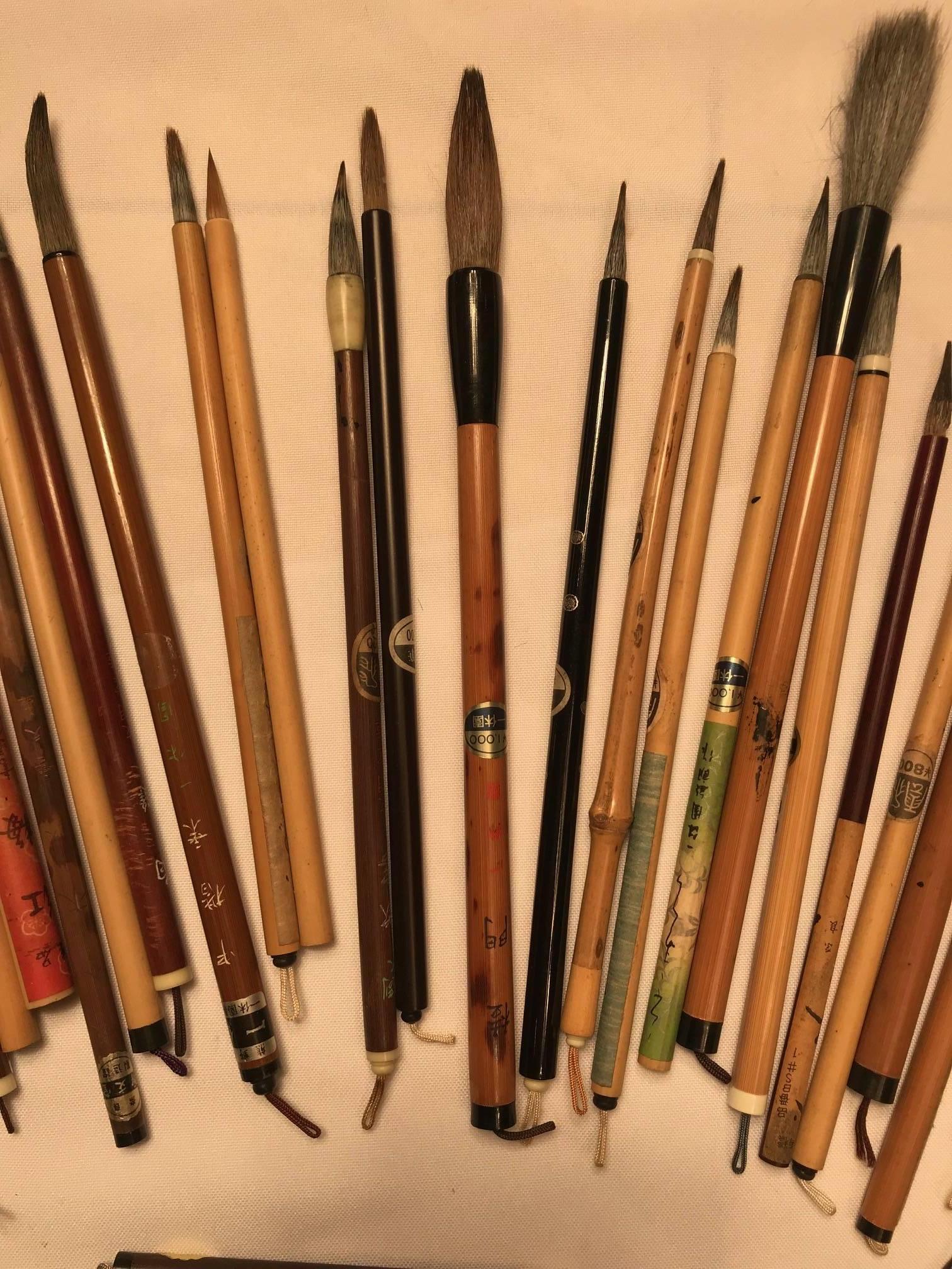 Artisan's Cache 75 Old Chinese and Japanese Paint Calligraphy Bamboo Brushes In Good Condition In South Burlington, VT