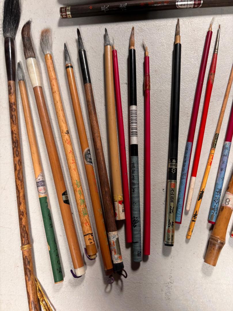 Chinois Cache artisanale de 25 brosses en bambou de calligraphie chinoise ancienne en vente