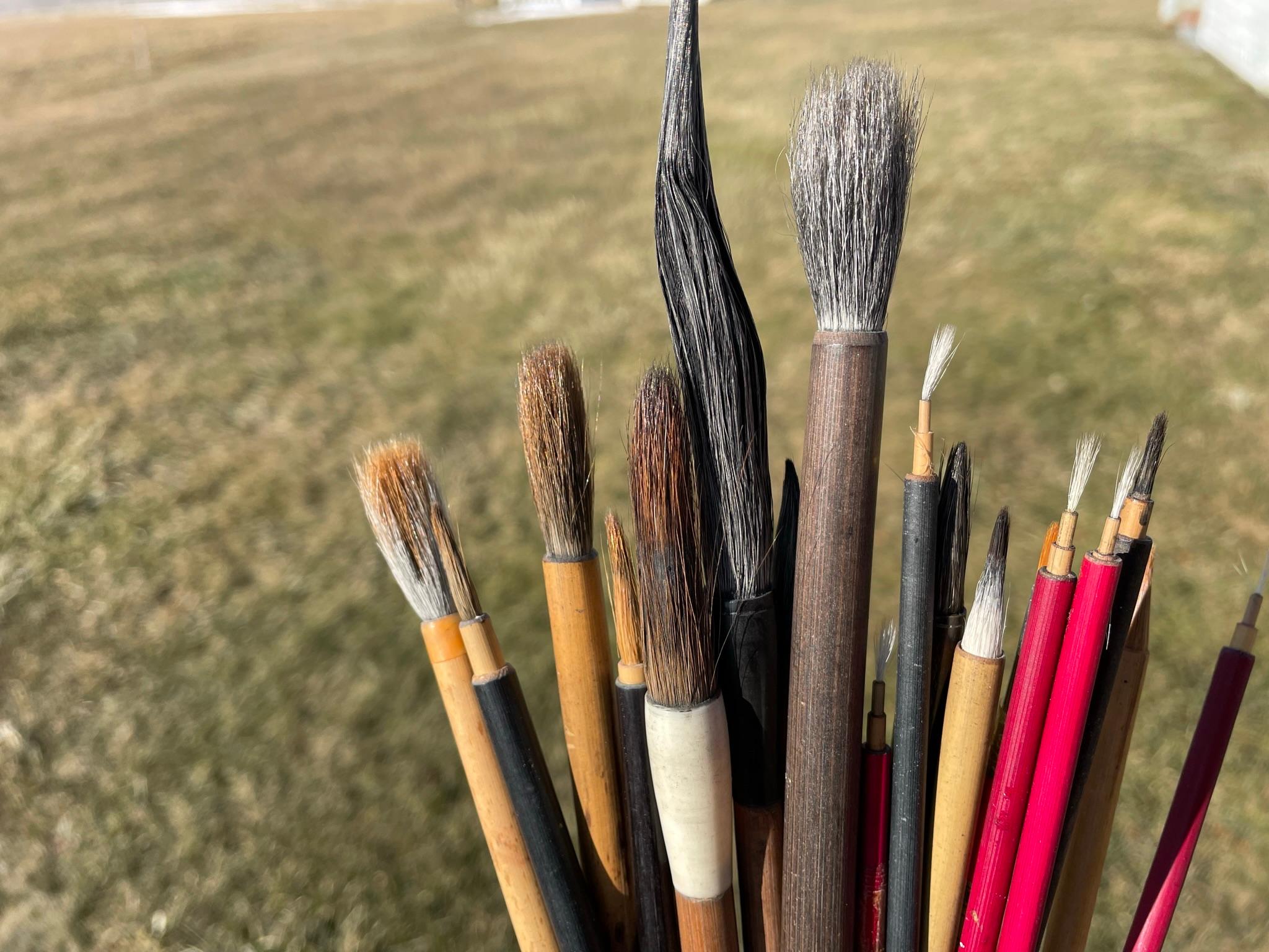 Hand-Crafted Artisan's Discovery 25 Old Chinese Paint Brushes