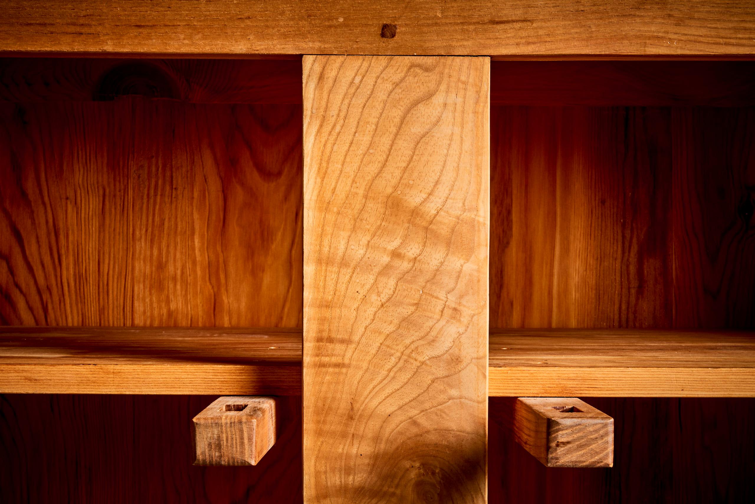 Chestnut Artisans et paysans de Lozère Crendenza France 1970s in chestnut For Sale