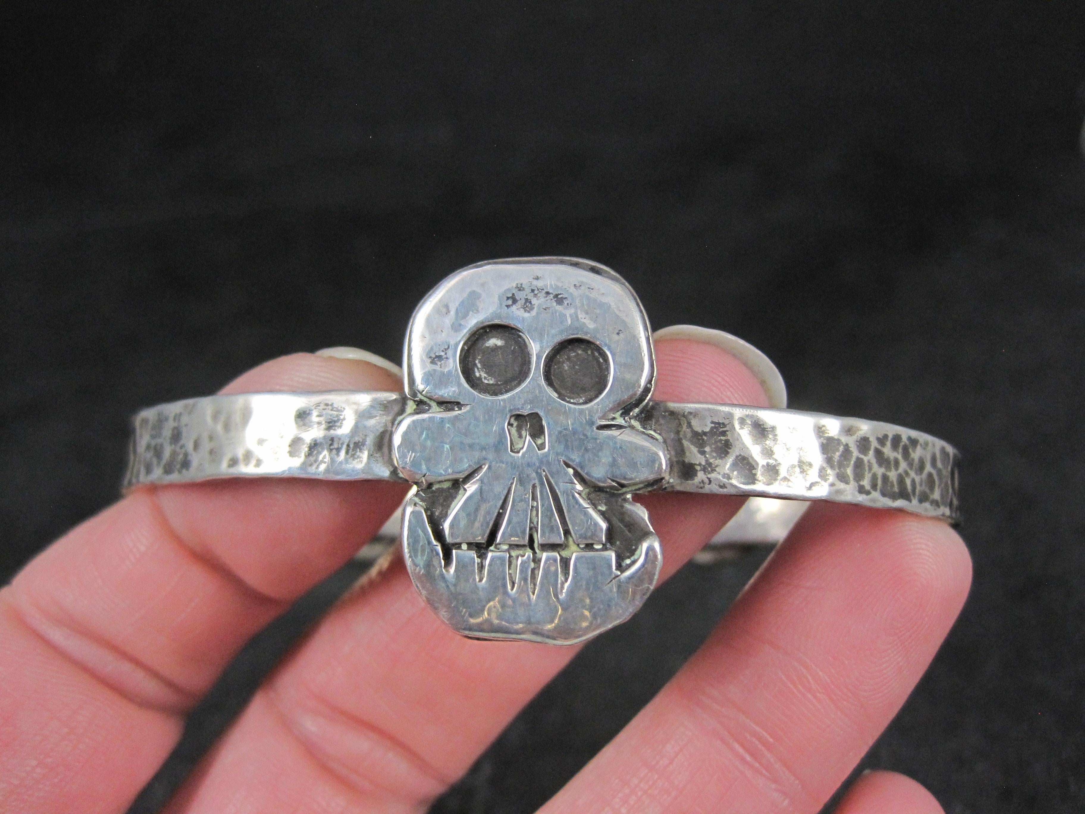 Artisian Sterling Silver Skull Cuff Bracelet 7 Inches For Sale 5