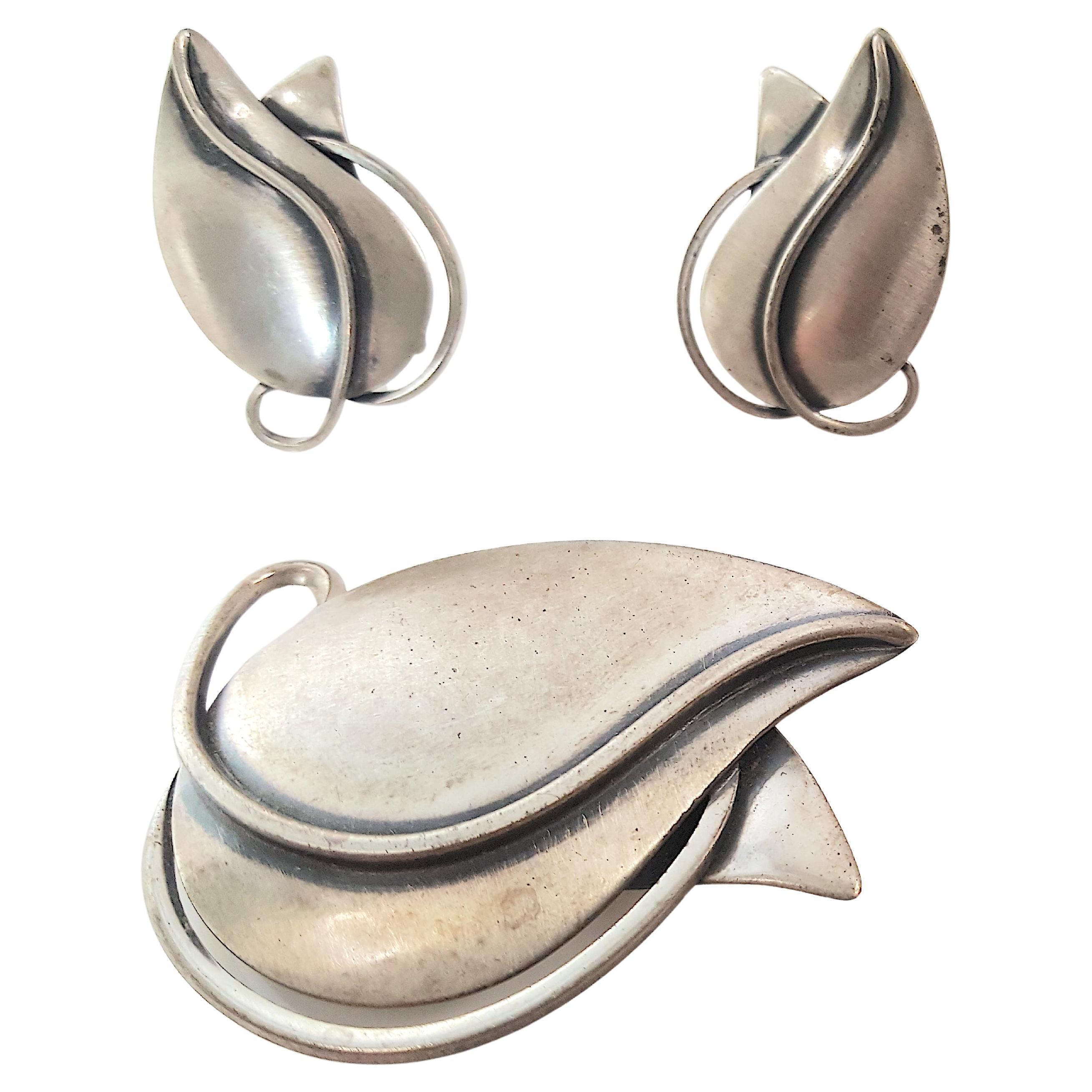 Artistics 1950s Modernity Sterling Set OpenworkLeaves RebajesProtege Earrings & Brooch