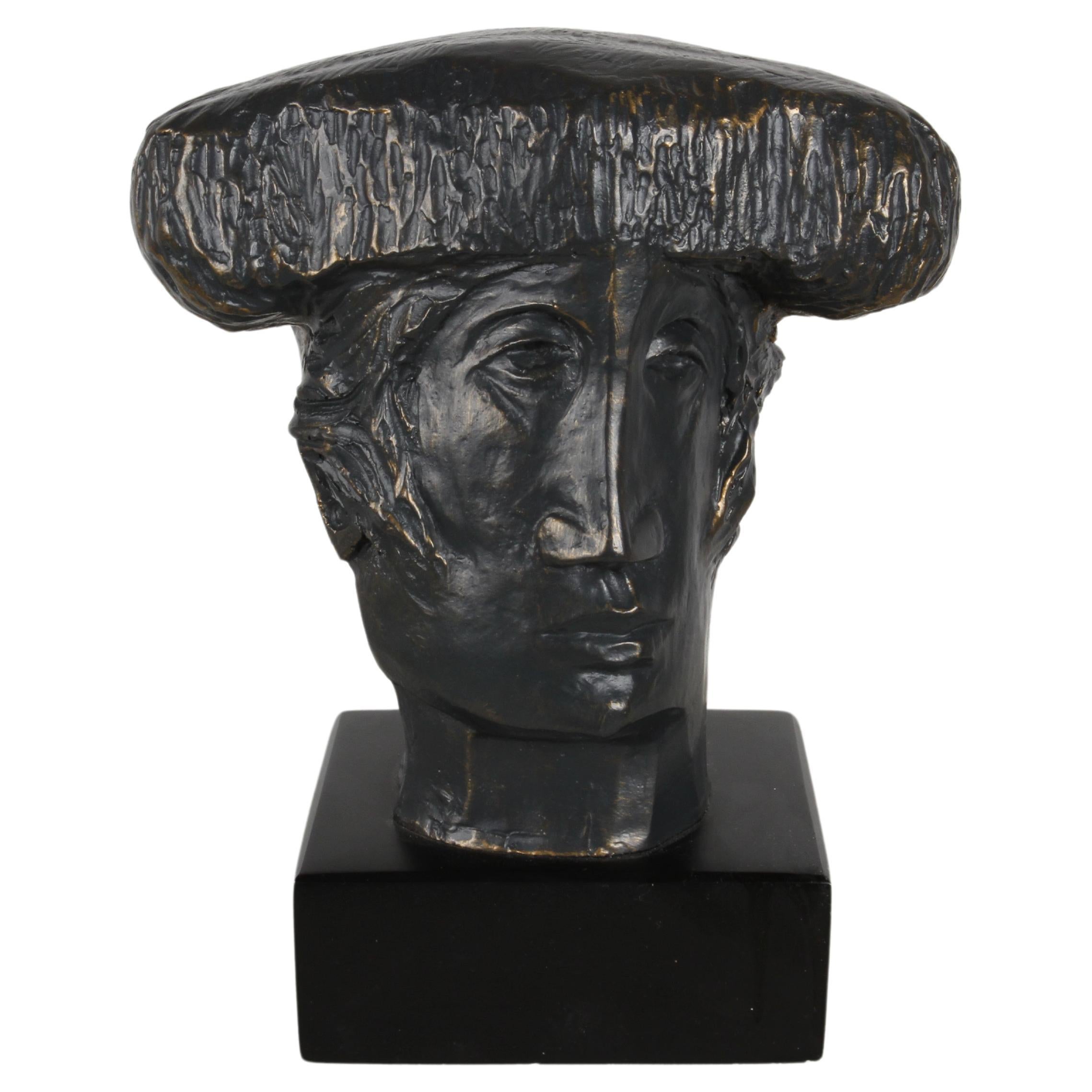 Artista Alvar Sunol Escultura de Busto de Mediano Siglo de un Matador Compuesto en Tono Bronce en venta