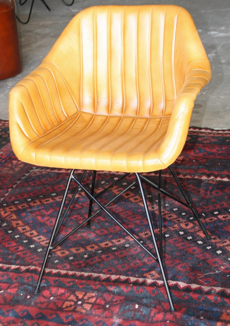 Artist Designed Modern Leather And Iron Box Type Comfortable Bar