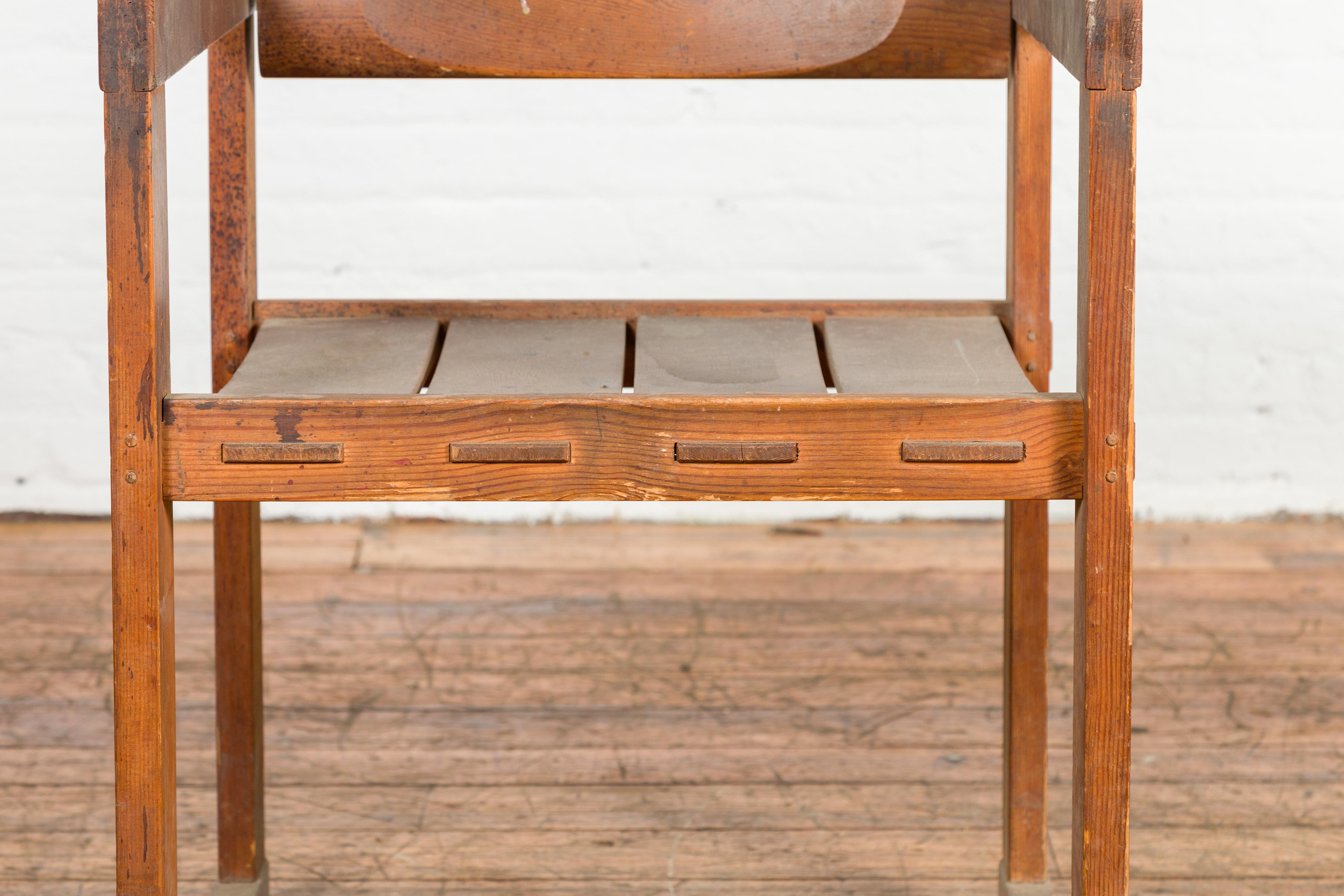 20ième siècle Chaise de bureau vintage de style industriel avec caractère rustique par un artiste en vente
