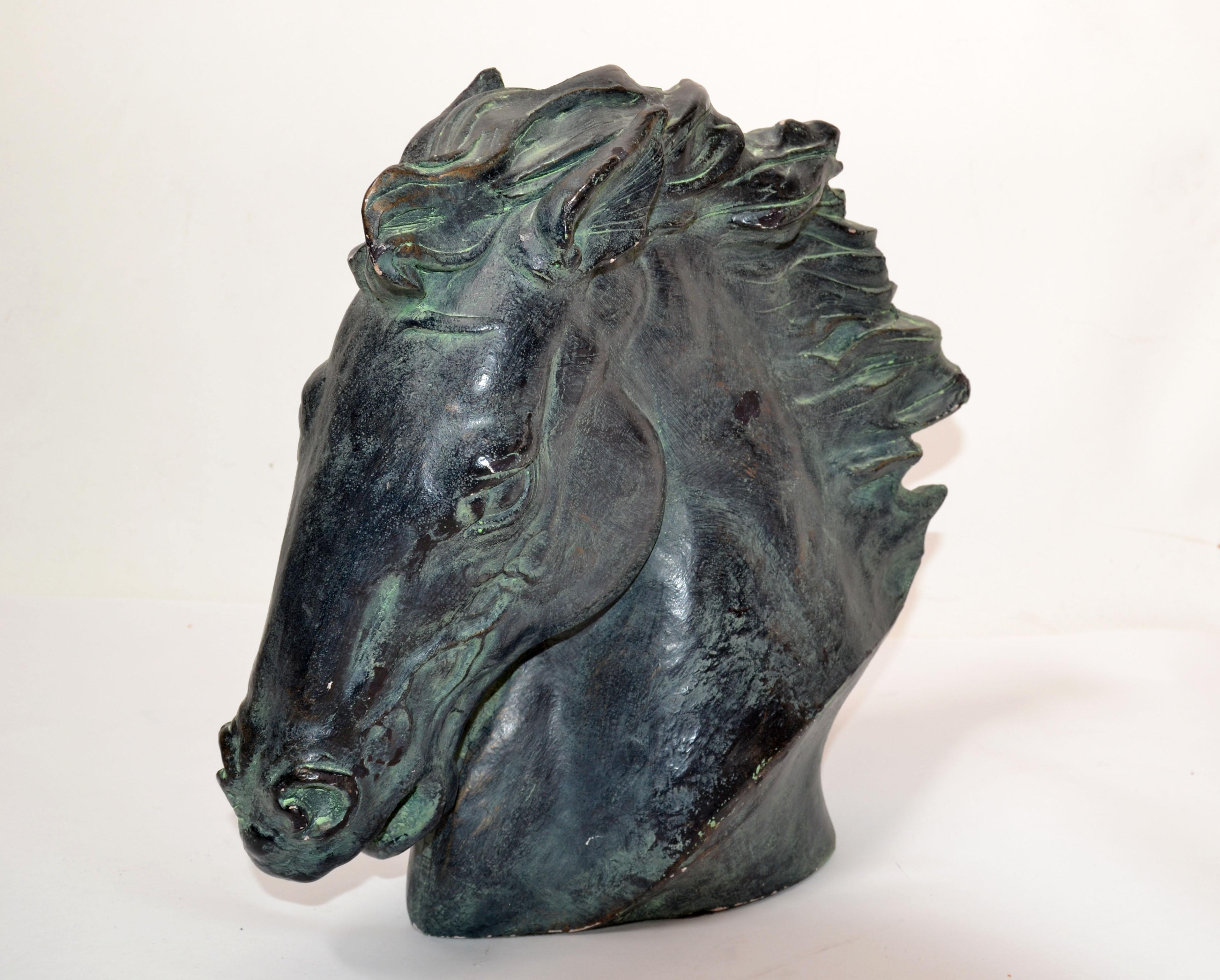 We offer this vintage 1978 Austin Prod. Inc signed by Artist James Spratt 'Flaming Mane' horse head in bronze finish, bust or statue.
Detailed crafted plaster head with original dark green and bronze Finish.
Marked Austin Prod. INC Trademark,