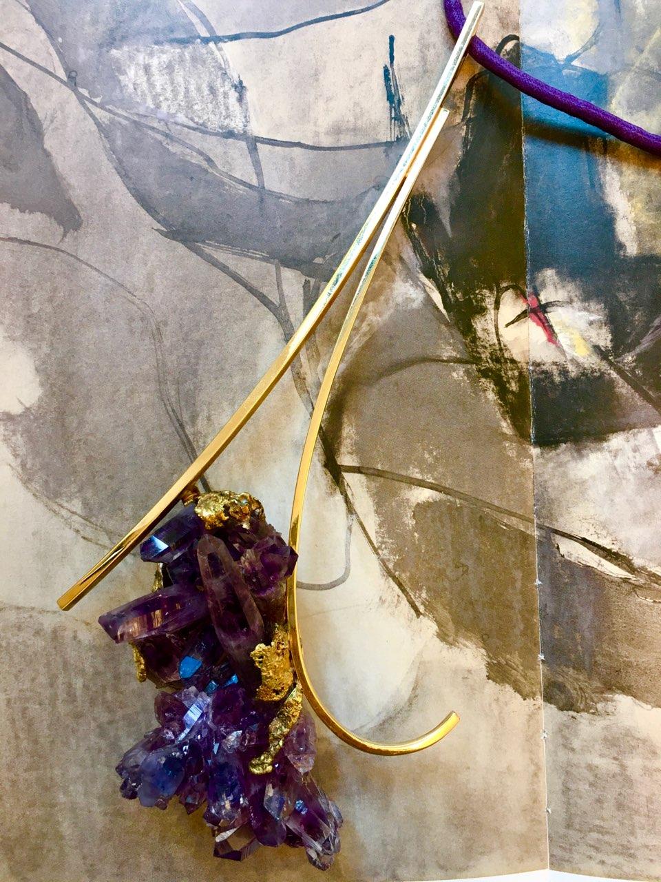 Modernist Artist Jewel - Roland Schad Rough Amethyst and Gold Pendant For Sale