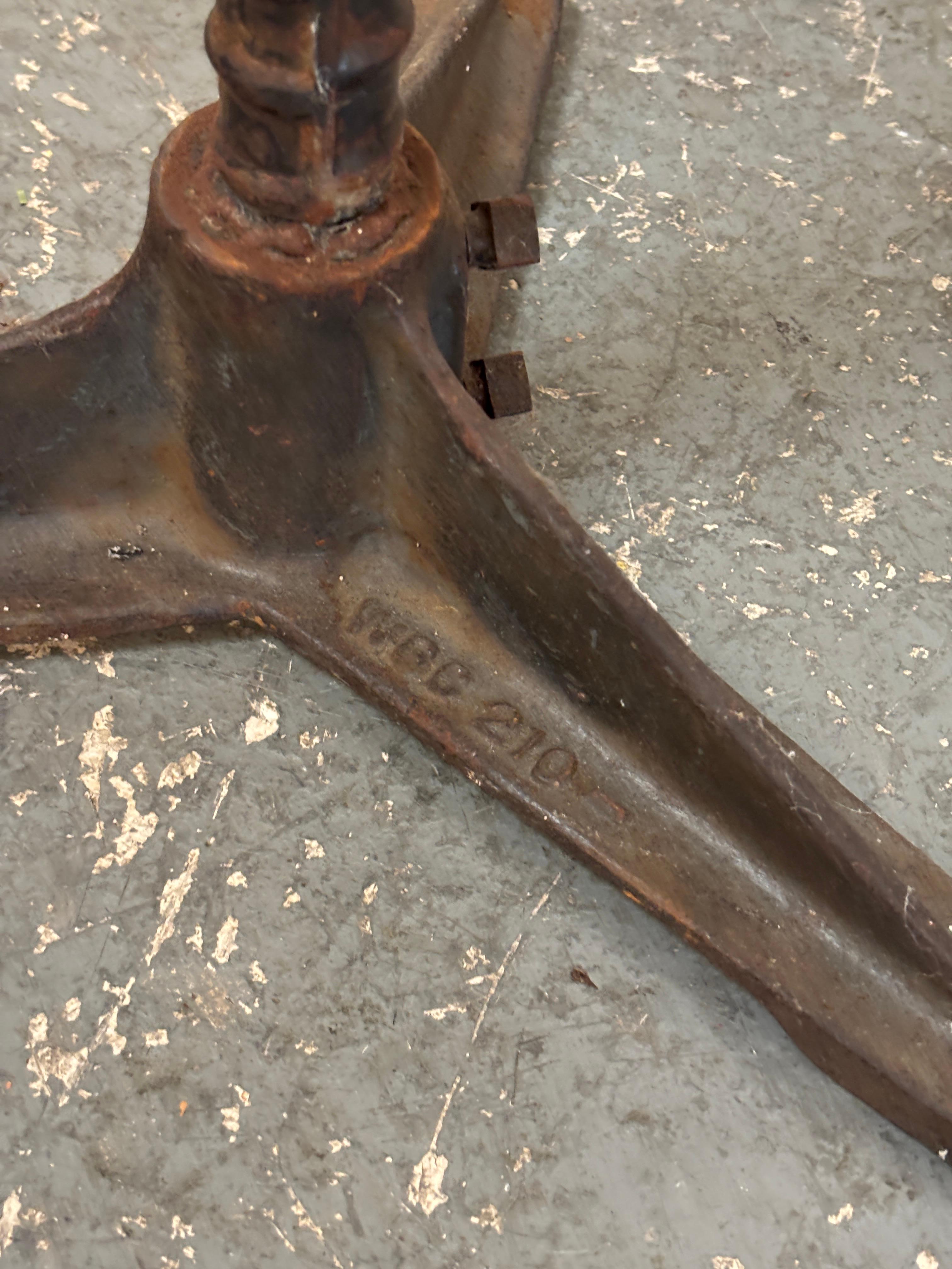 Artist Made Rebar Coat Stand In Good Condition For Sale In Brooklyn, NY
