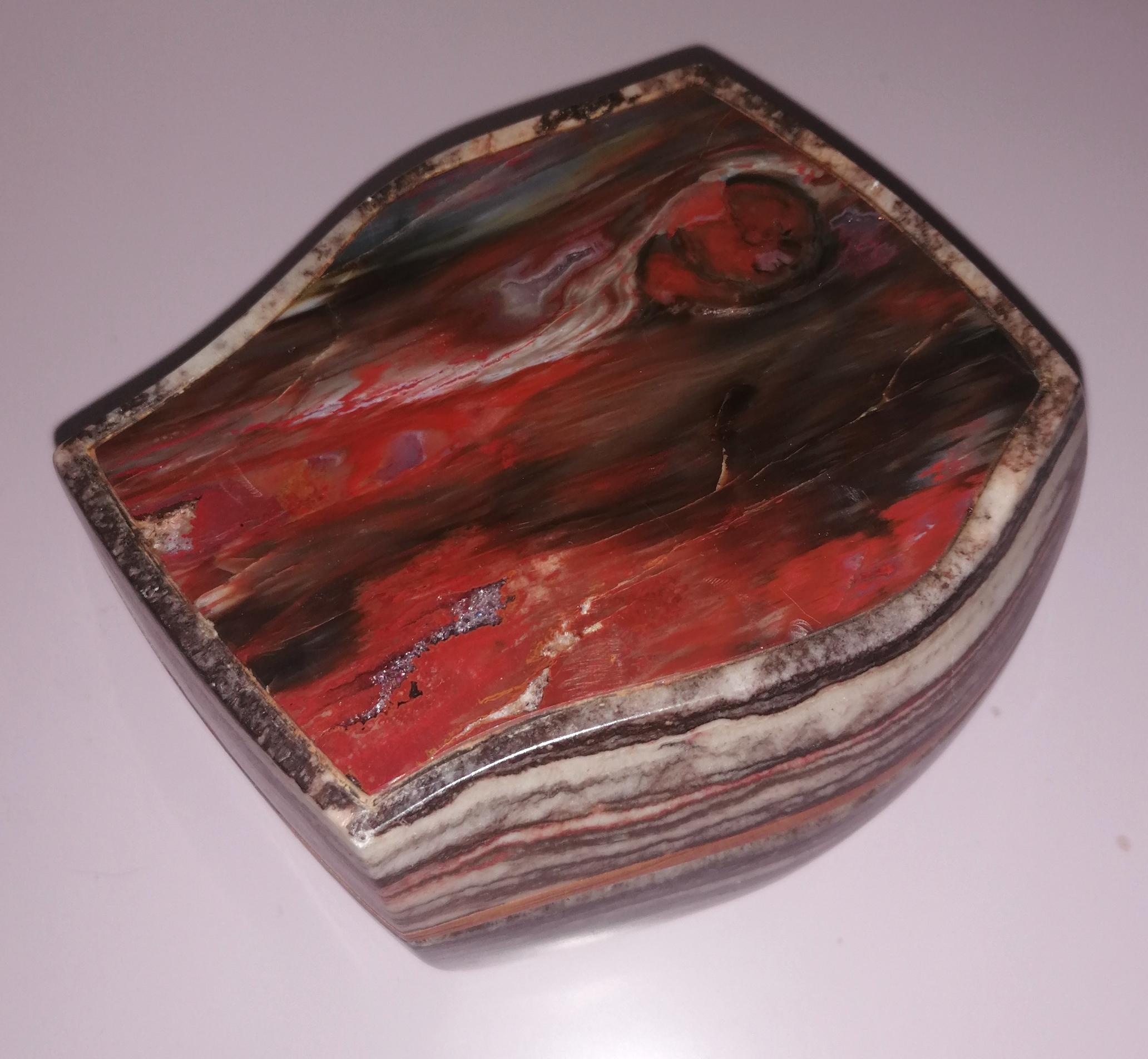 Post-Modern Artist-made vintage onyx / agate & walnut lidded vessel box, signed & dated 1984 For Sale