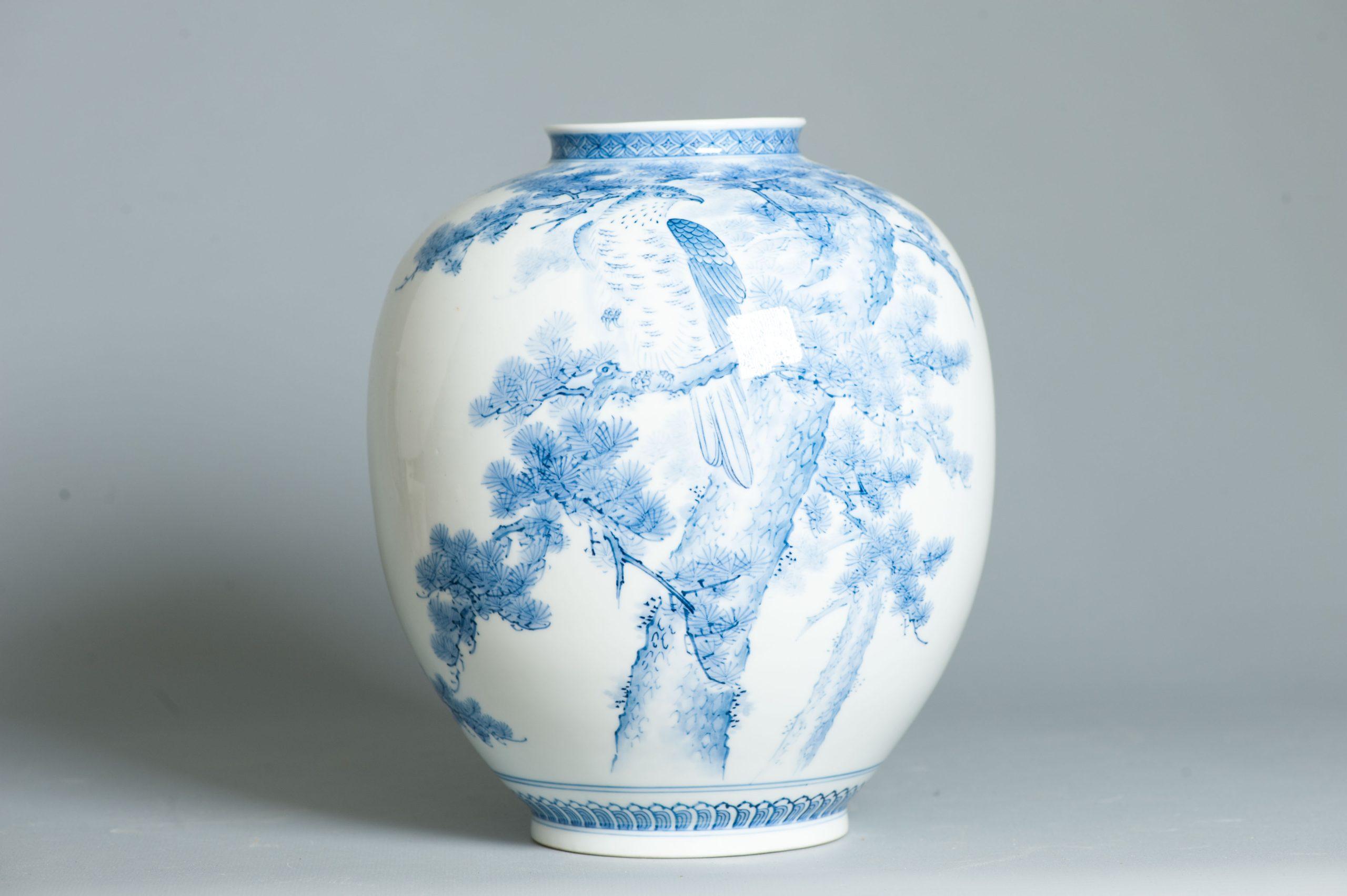 Jarrón Mikawachi Yaki 1989 Jarrón Hirado Vintage Japonés con Escena de Pájaros en Bueno estado para la venta en Amsterdam, Noord Holland