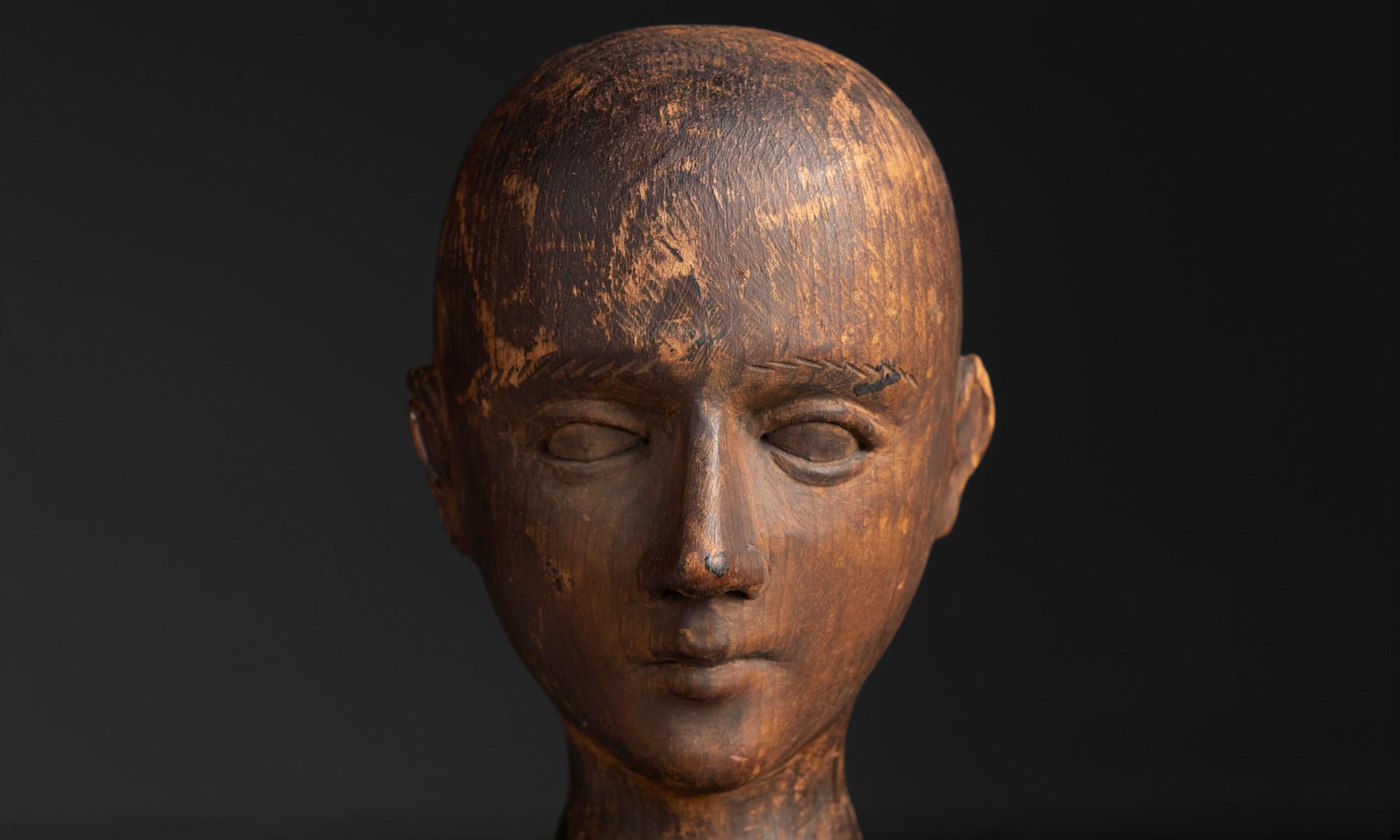 Néo-gothique Modèle d'artiste, 37 pouces de haut, Angleterre vers 1880