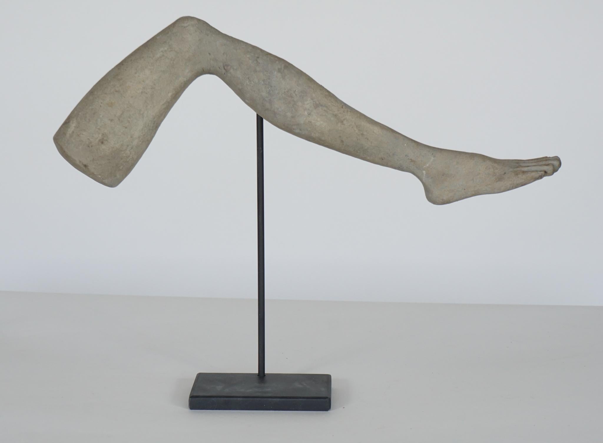 Primitive Artist Model of Revolving Leg For Sale