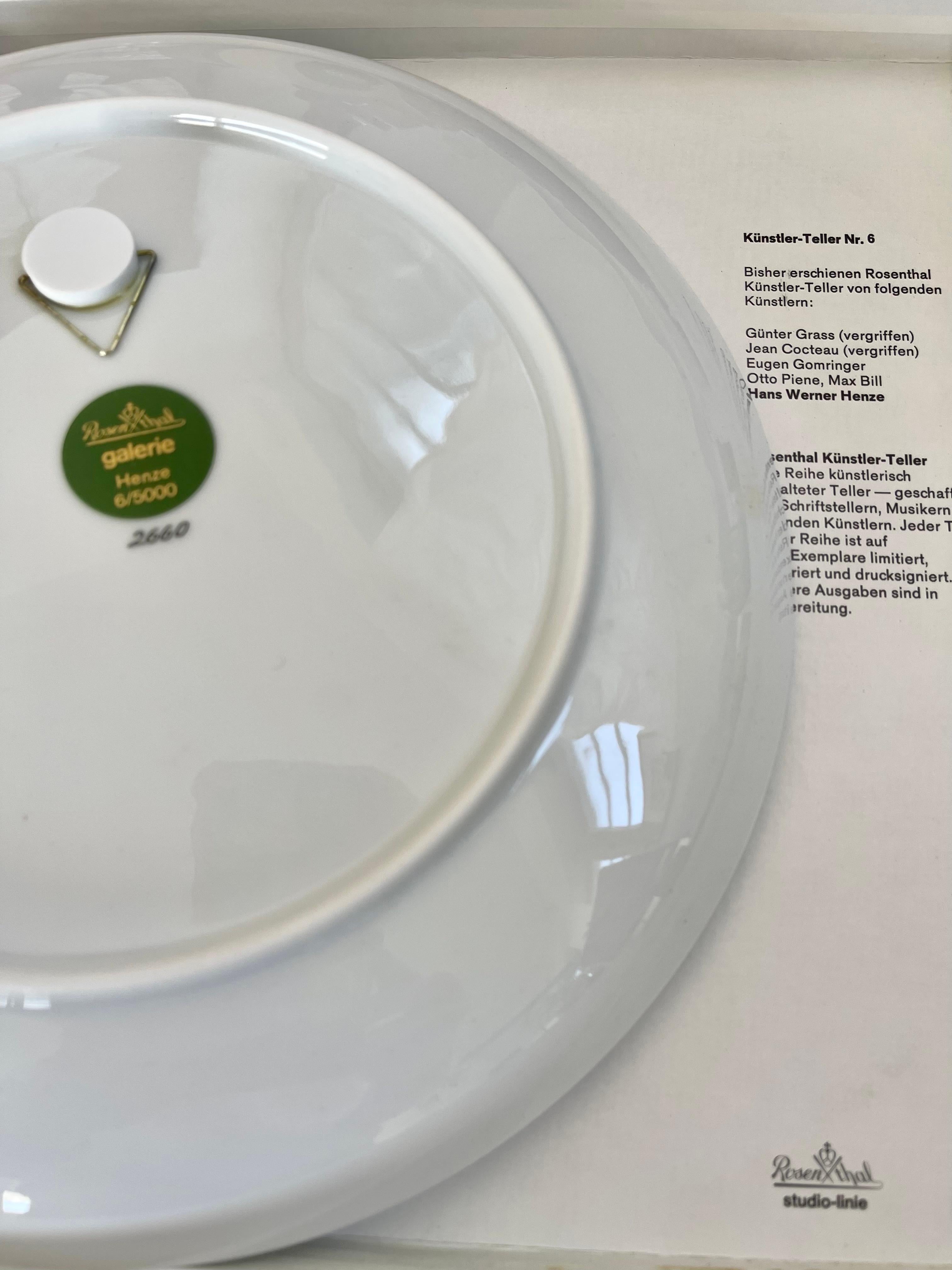 Mid-Century Modern Assiette d'artiste n° 6 de Hans Werner Henze, Composer, pour Rosenthal, Allemagne, années 1970 en vente
