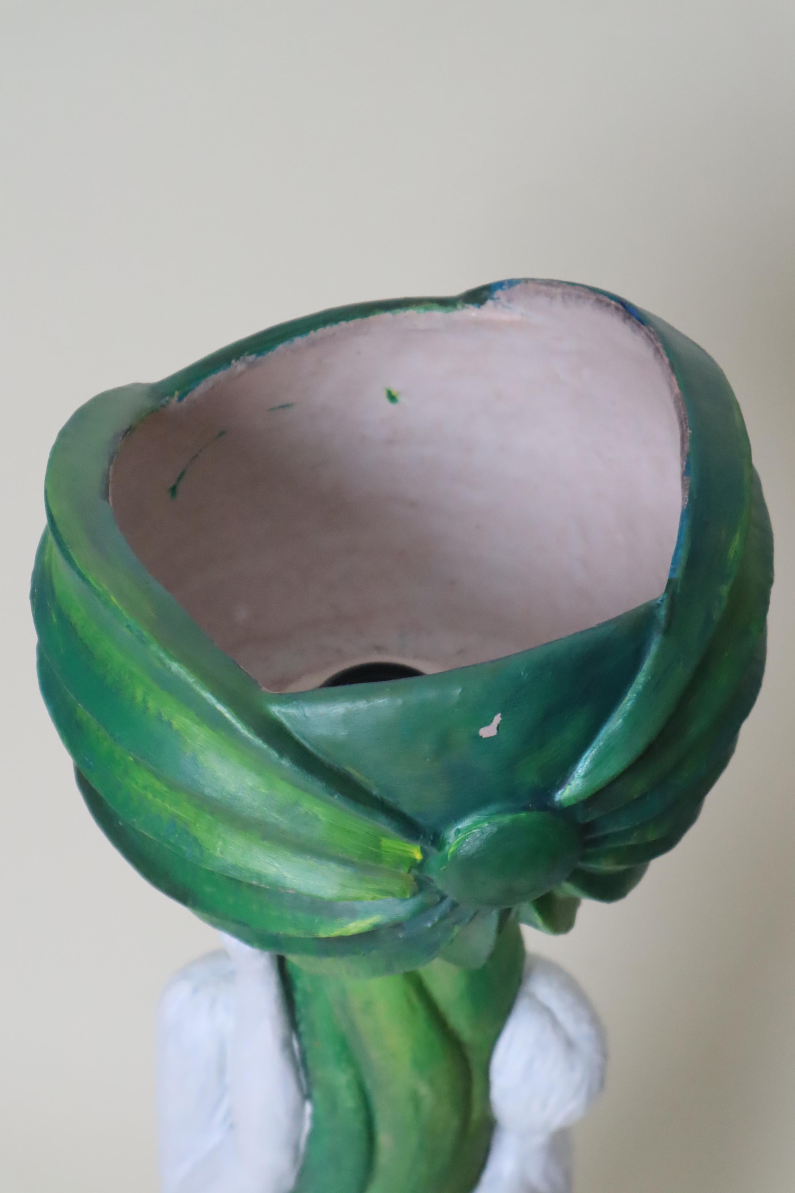 Artistics  Lampe de table en poterie Deux femmes nues tenant un pavot à opium Bon état - En vente à Hannover, DE