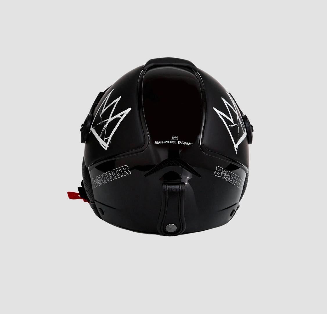 CASCO BASQUIAT BLACK CROWN Artist Series de Bomber Ski.

El espíritu iconoclasta del artista pionero Jean-Michel Basquiat se expresa en el Casco Corona Negra, que presenta su querido motivo de la corona sobre una superficie elegante y