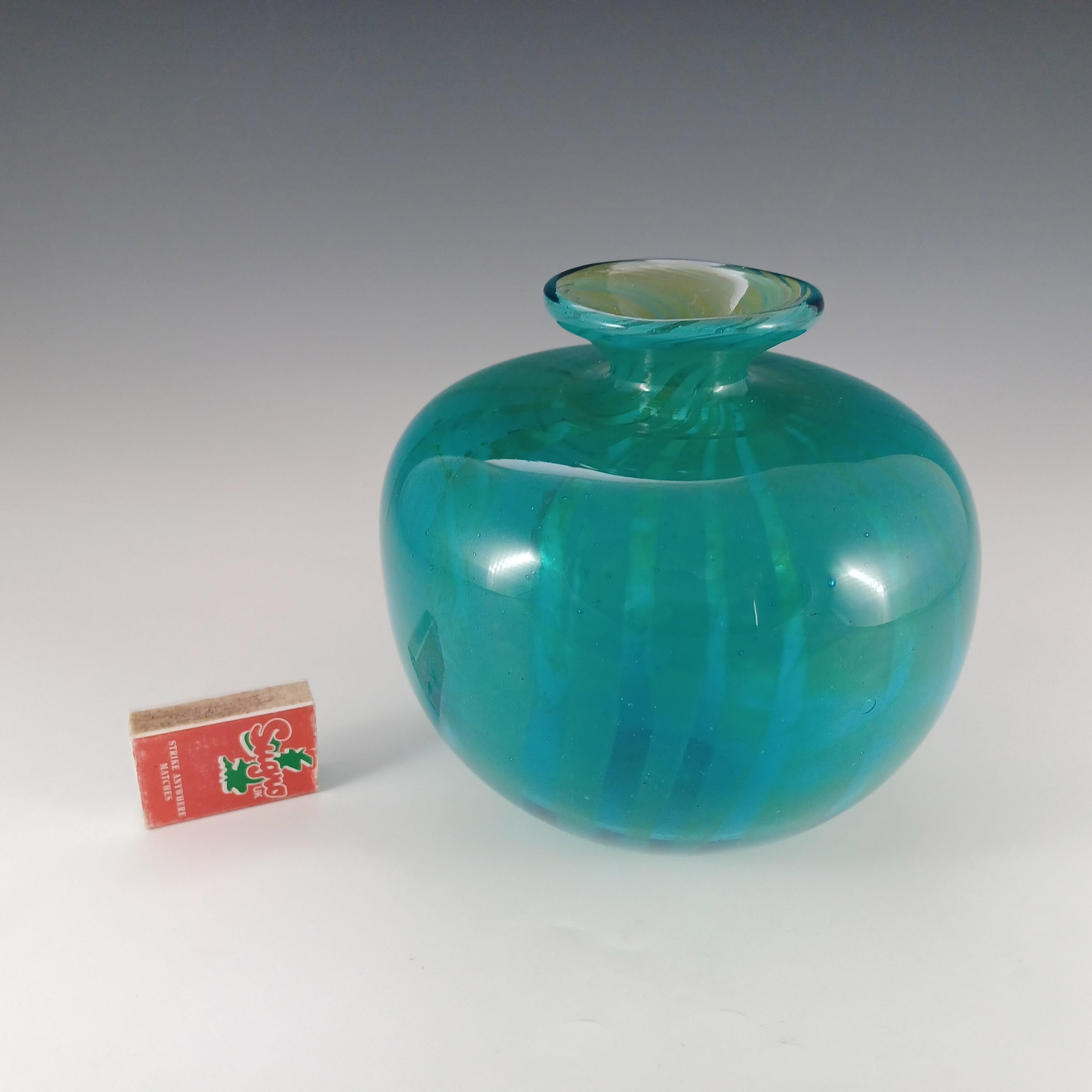ARTIST SIGNED Mdina 'Ming' Eric Dobson 1975 Glass Globe Vase For Sale 3