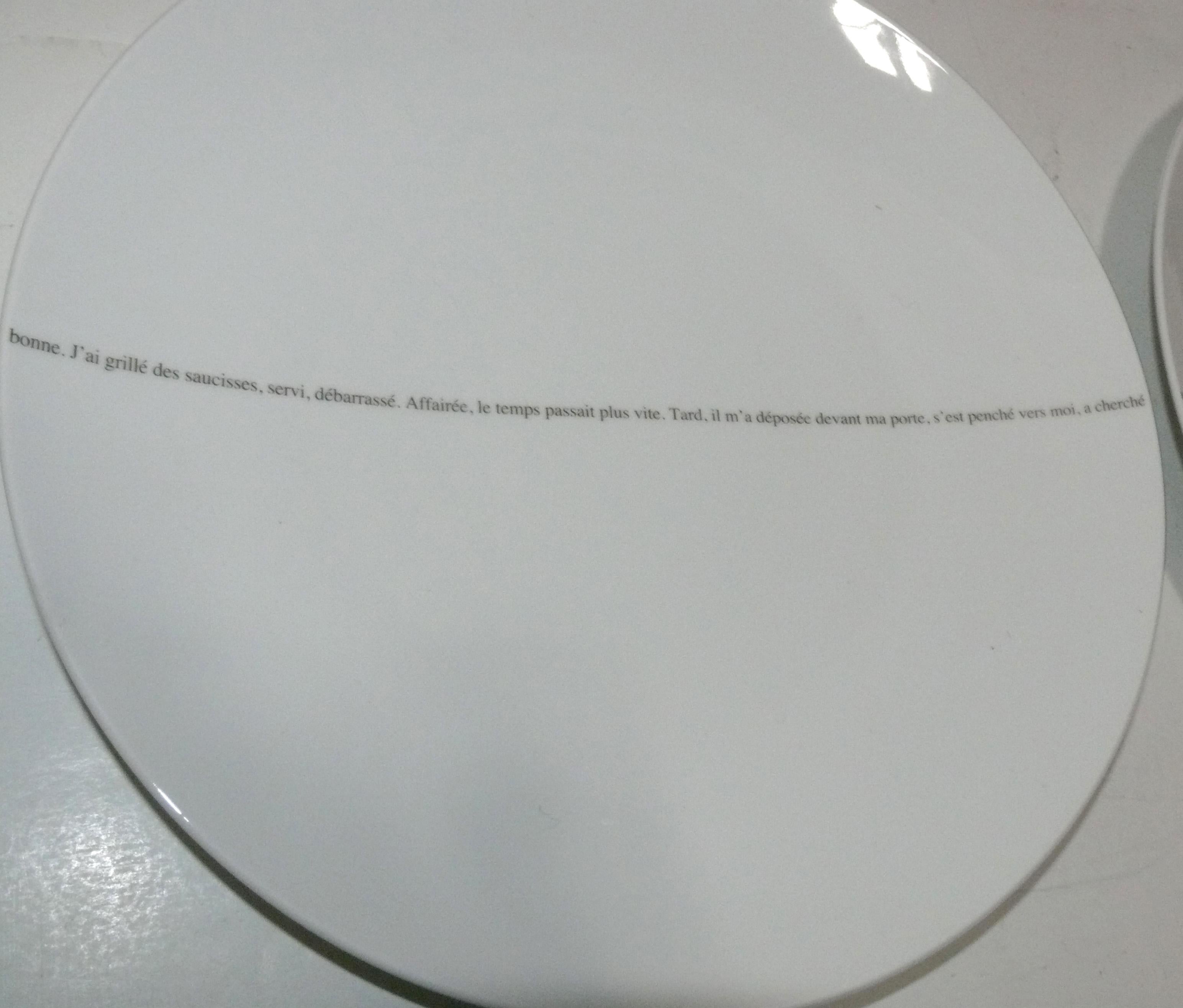 French Artist Sophie Calle for Bernardaud Set of 12 Dinner Plates Pop Art Mid Century For Sale
