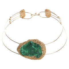 Collier de cocktail Choker d'artiste en or jaune 14 carats et malachite brute, déclaration