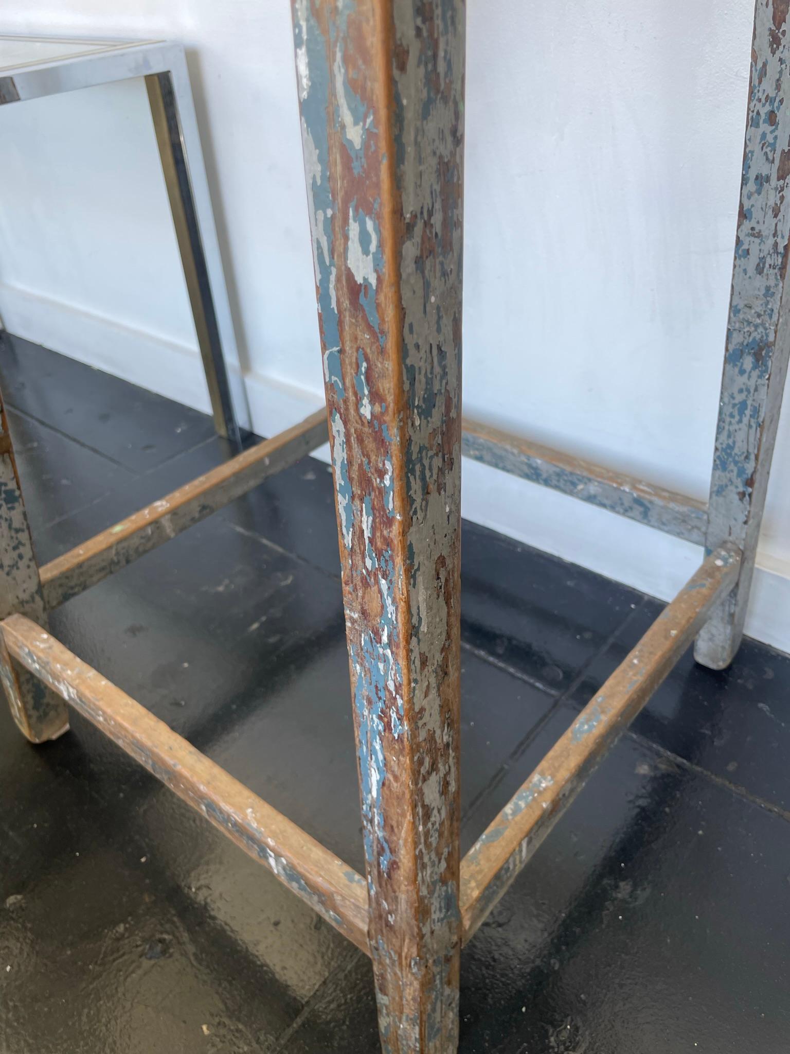 Artist-Working Pedestal, 1930s In Distressed Condition For Sale In Los Angeles, CA