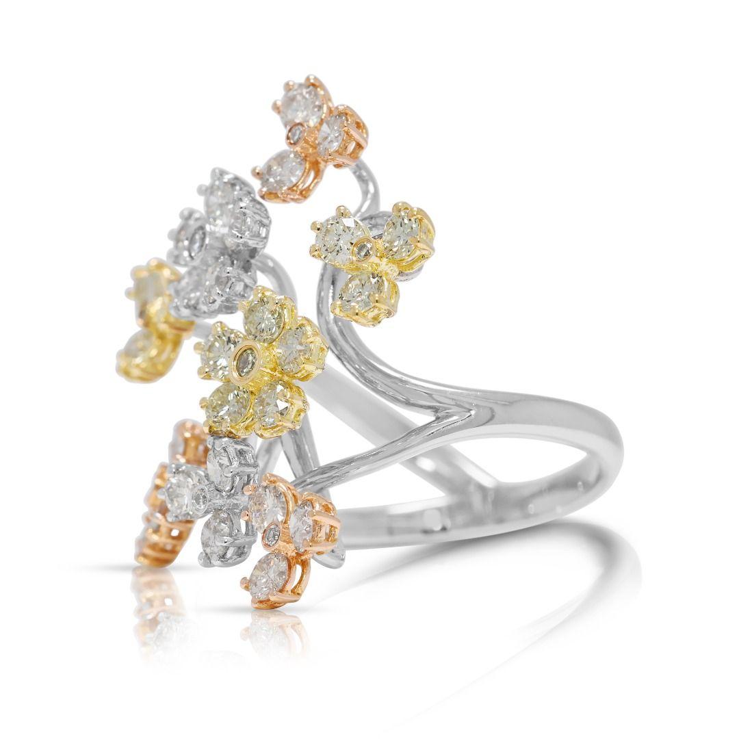 Artistic 1.08ct Natural Diamond Floral Branch Ring in 18K Tri-Color Gold im Zustand „Hervorragend“ im Angebot in רמת גן, IL