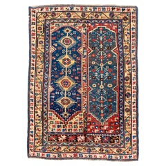 Tapis d'Anatolie antique artistique avec deux panneaux de design