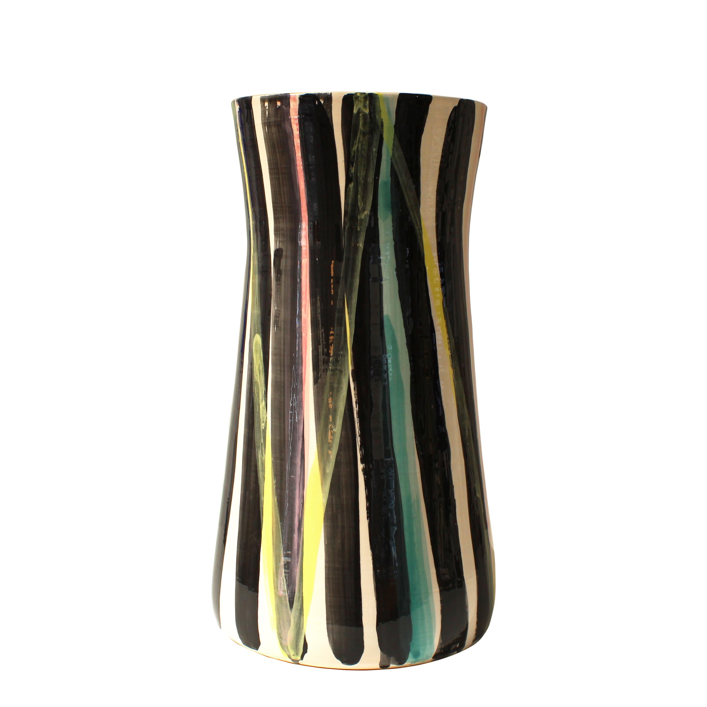 This unique ceramic vase is a collaborative work between Spanish artist Isidro Blasco and contemporary painter Ruth Morán. Created as part of The Table Project , the piece embodies the intersection of contemporary art and traditional
